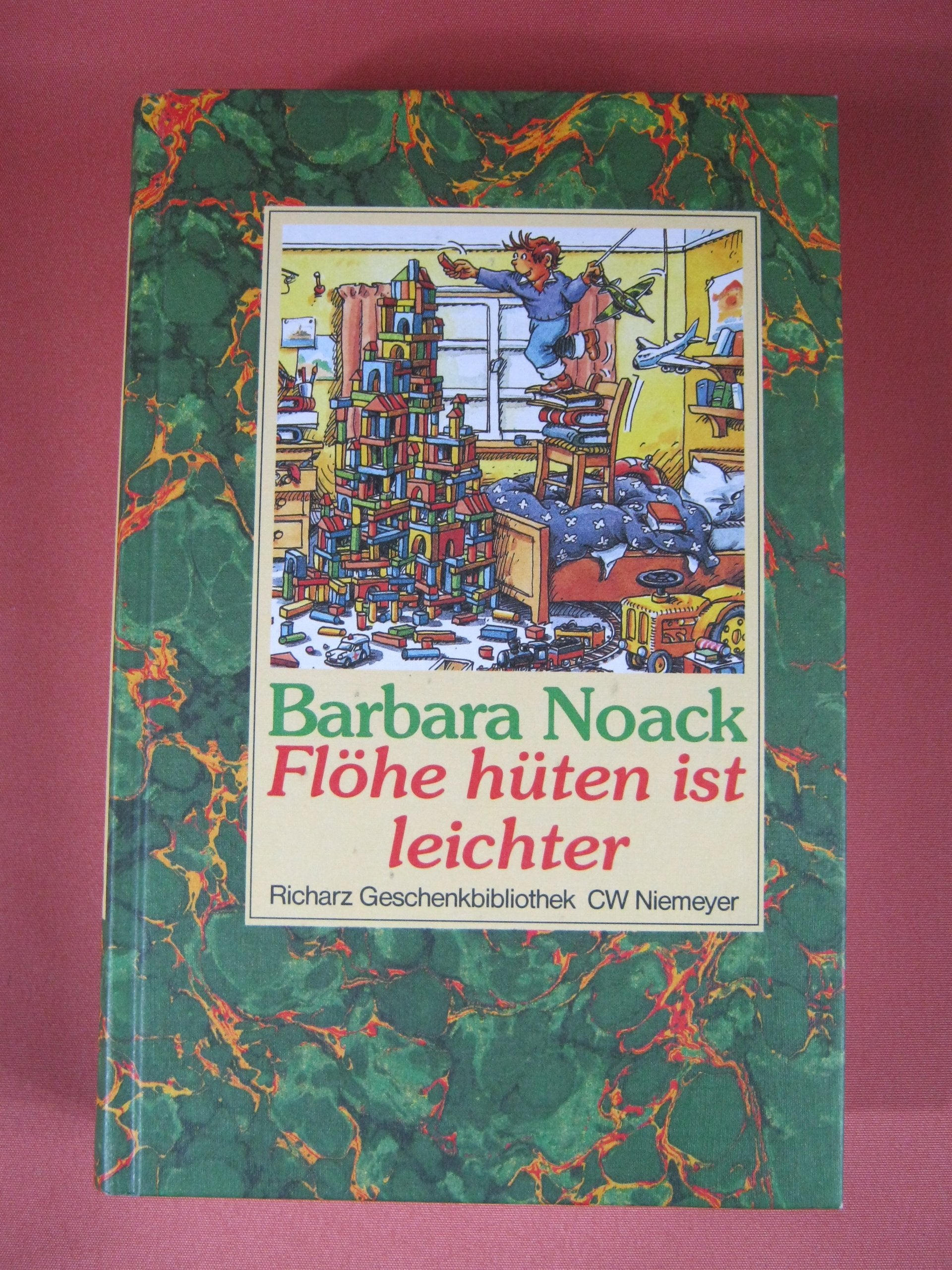Flöhe hüten ist leichter: Heitere Geschichten (Richarz Geschenkbibliothek im Verlag C W Niemeyer. Grossdruckreihe / Bücher in grosser Schrift) Books
