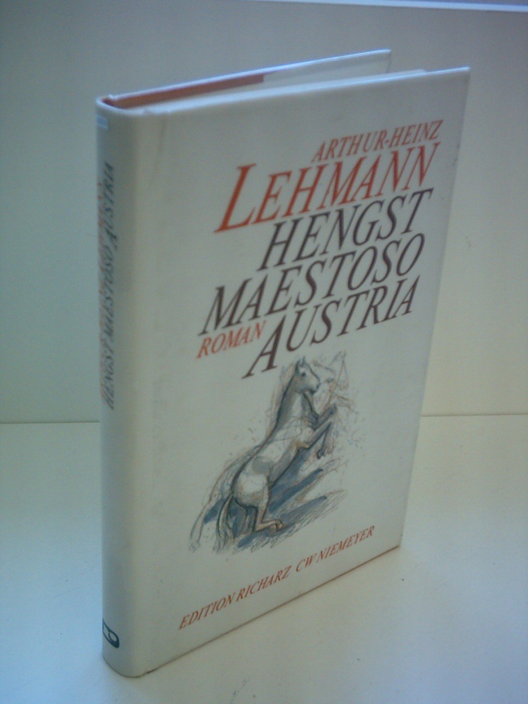 Hengst Maestoso AUSTRIA Books