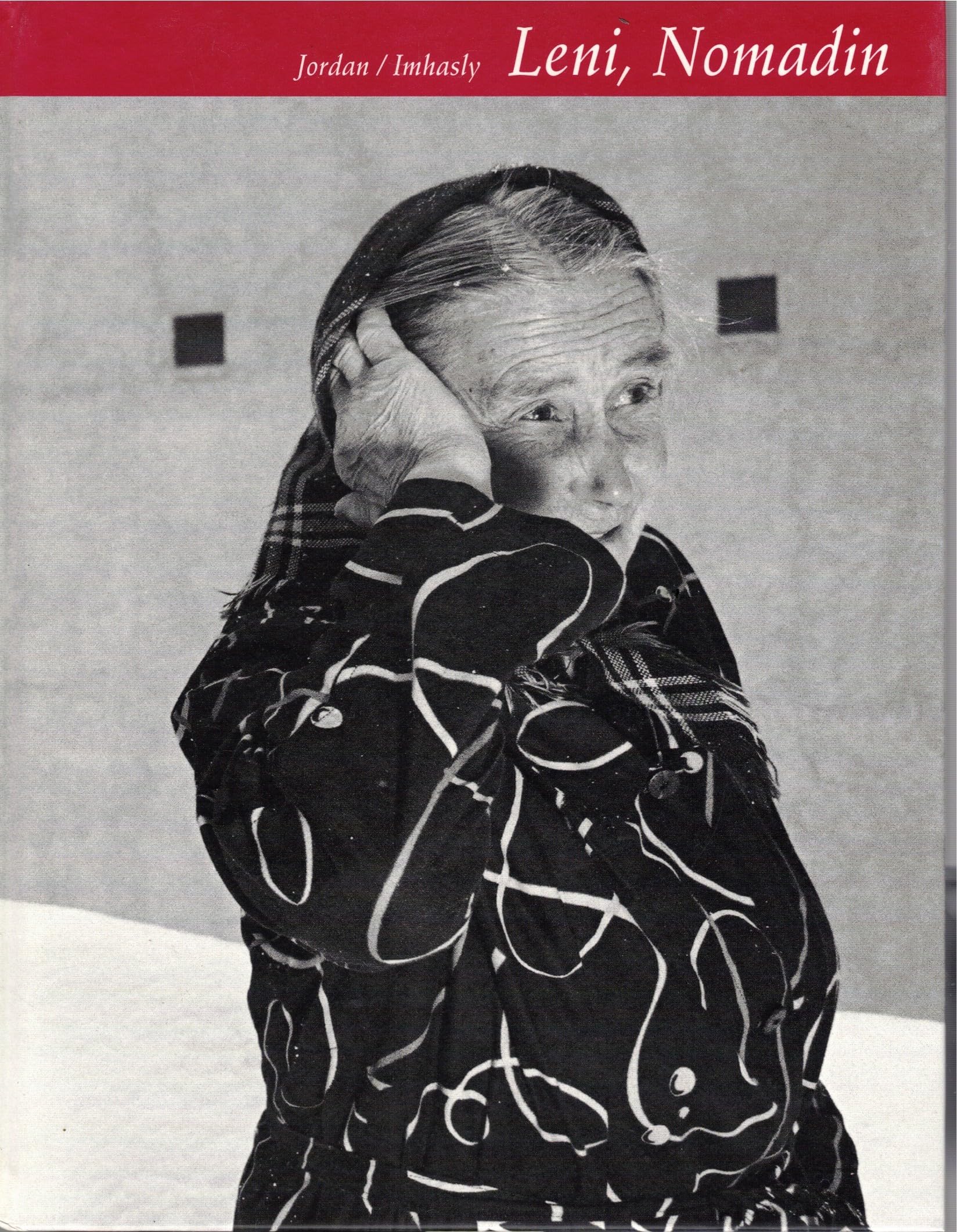 Leni, Nomadin Contemporary literature