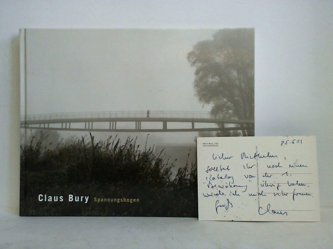 Claus Bury: Spannungsbogen: Katalogbuch zur Ausstellung im Von der Heydt-Museum in Wuppertal, im Suermondt-Ludwig-Museum Aachen und in der Städtischen Kunsthalle Mannheim, 2001. Dtsch.-Engl. Film, Art & Culture