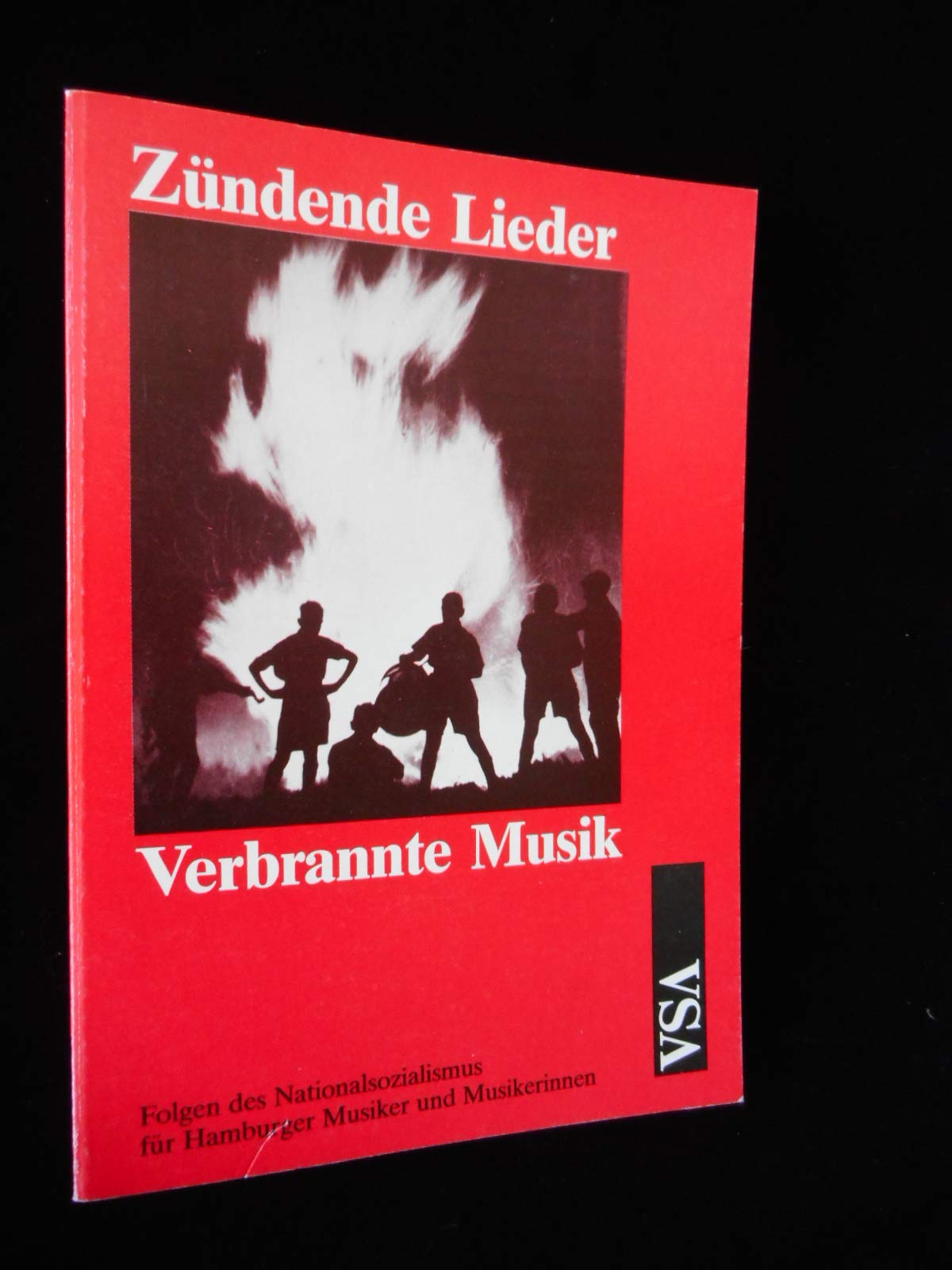 Zündende Lieder. Folgen des Nationalsozialismus für Hamburger Musiker und Musikerinnen Film, Art & Culture