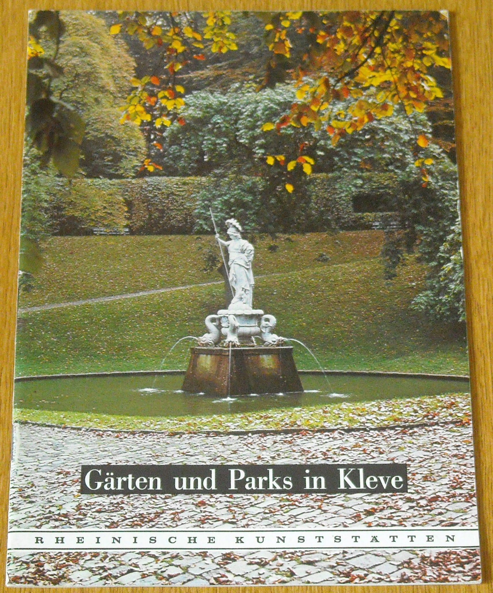 Gaerten und Parks in KLEVE (Rheinische Kunststaetten) Books