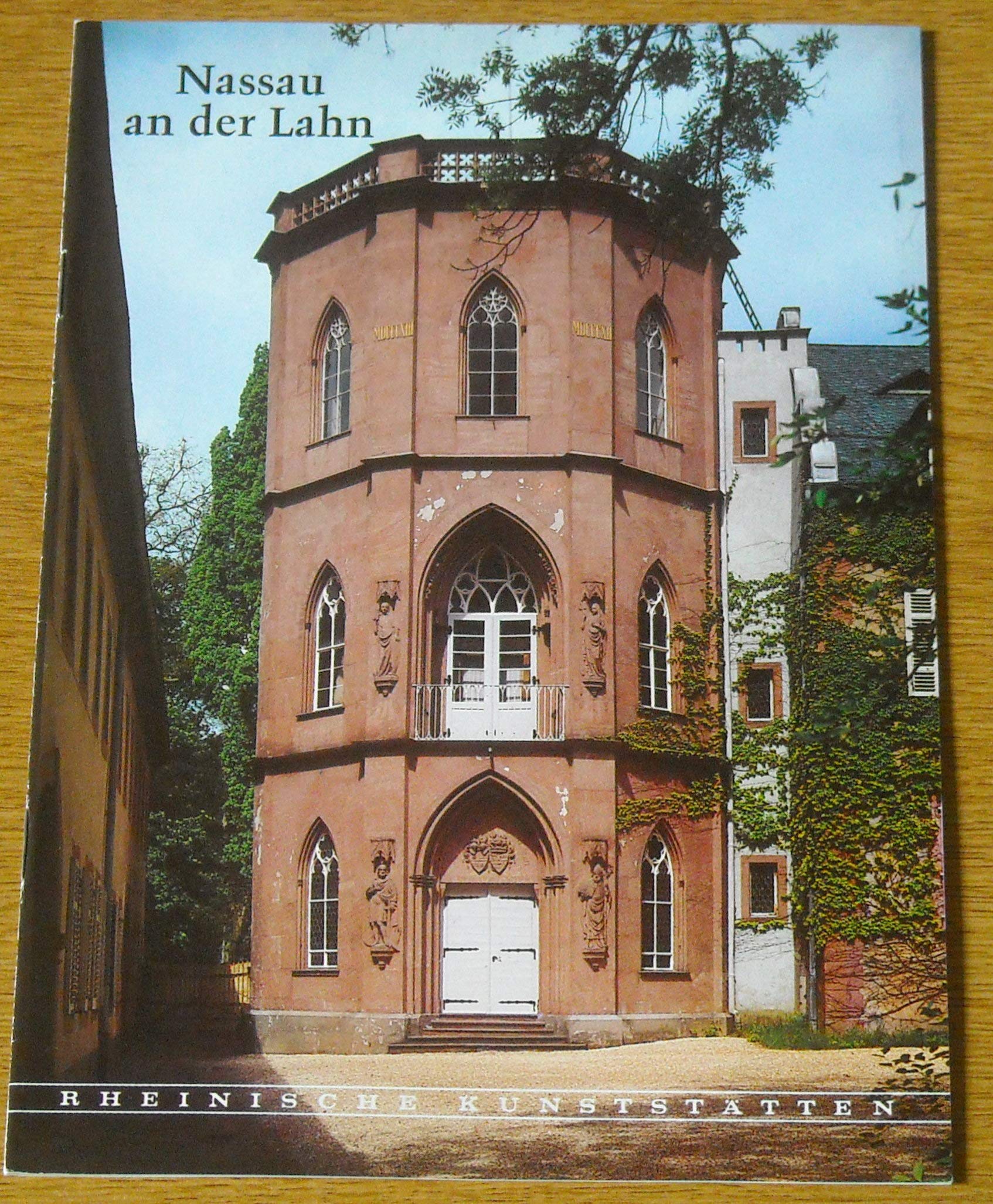 NASSAU an der Lahn (Rheinische Kunststaetten) Books
