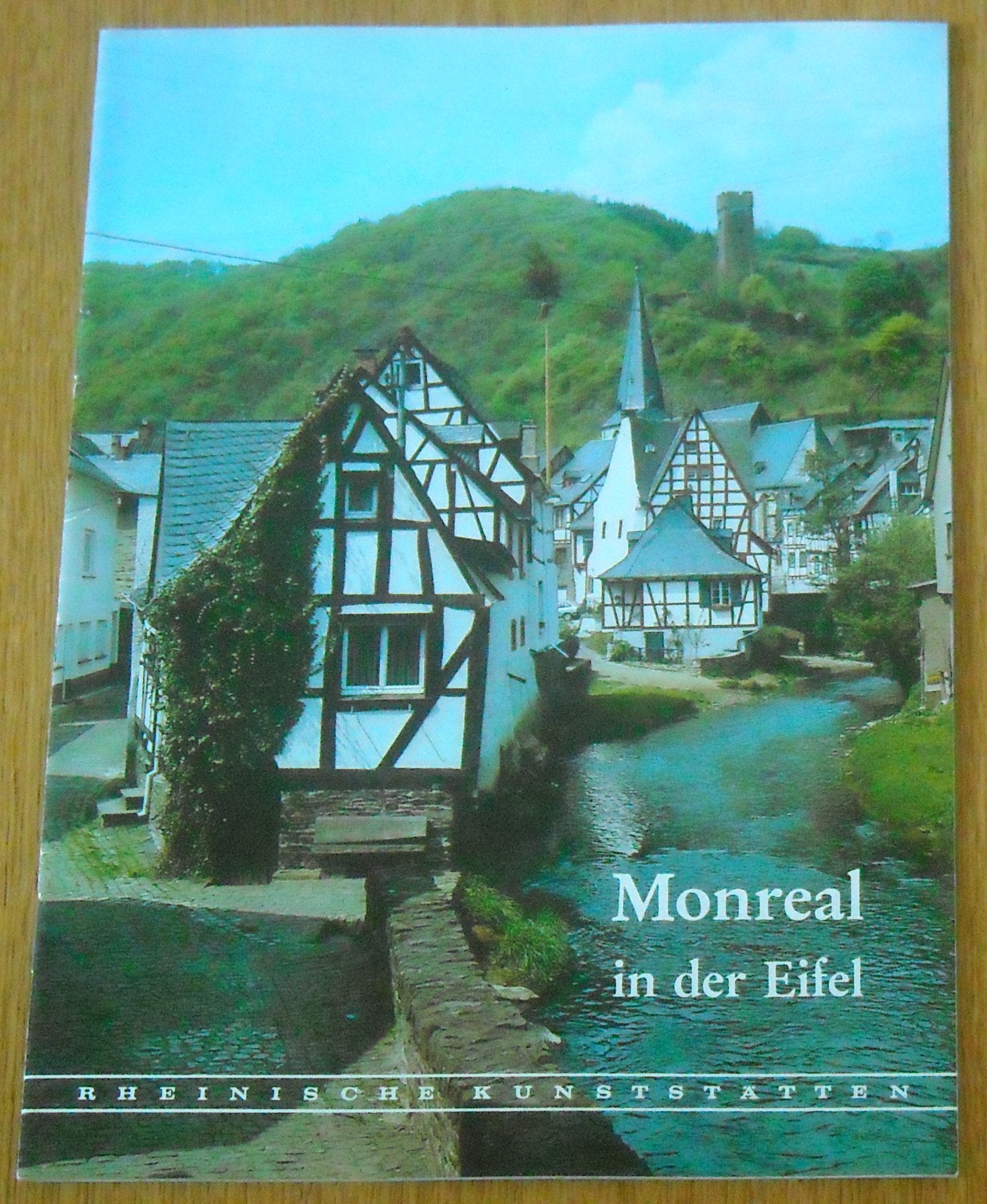 Monreal in der Eifel (Rheinische Kunststätten) Architecture