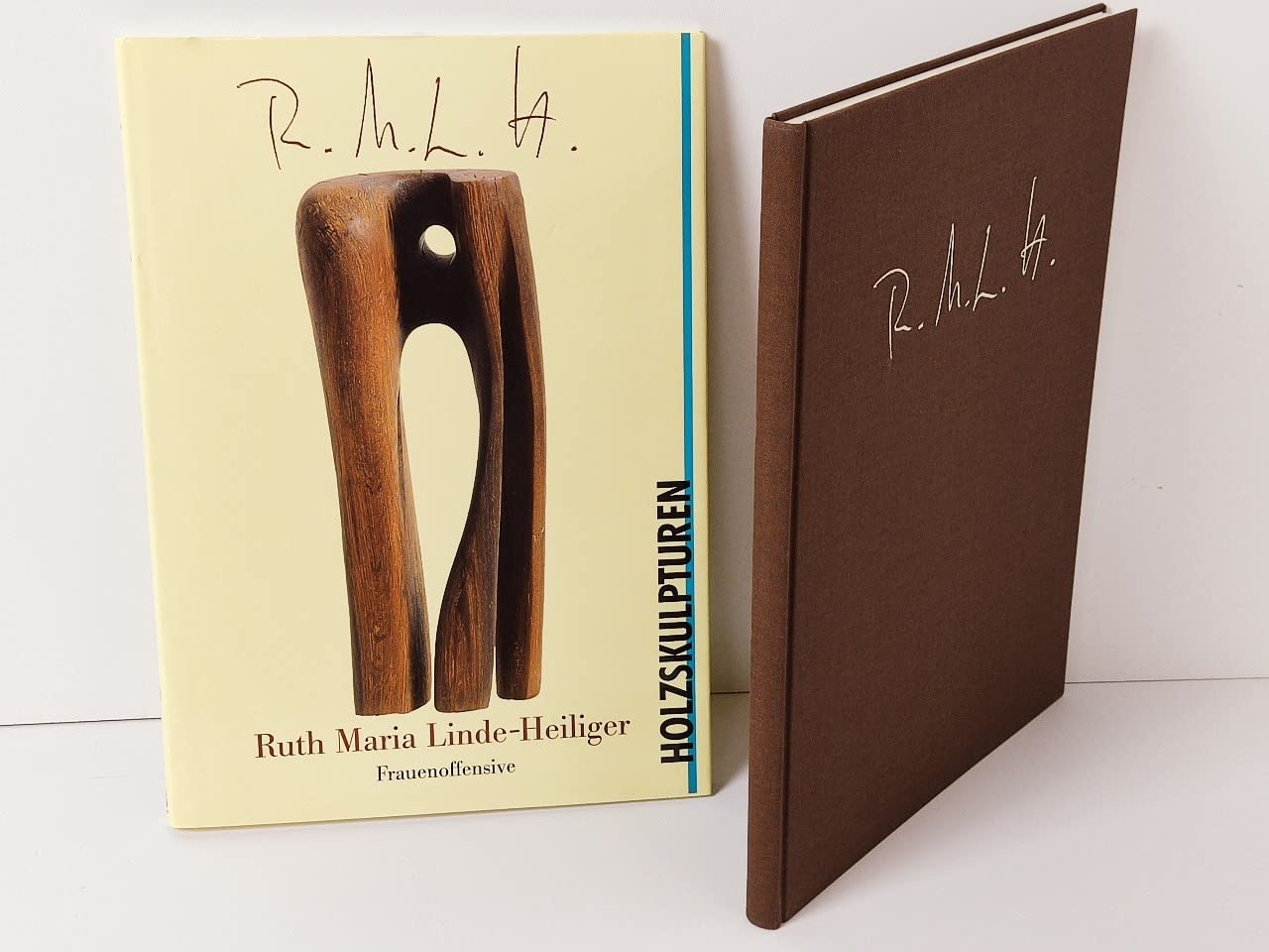 Ruth Maria Linde-Heiliger. Holzskulpturen Film, Art & Culture