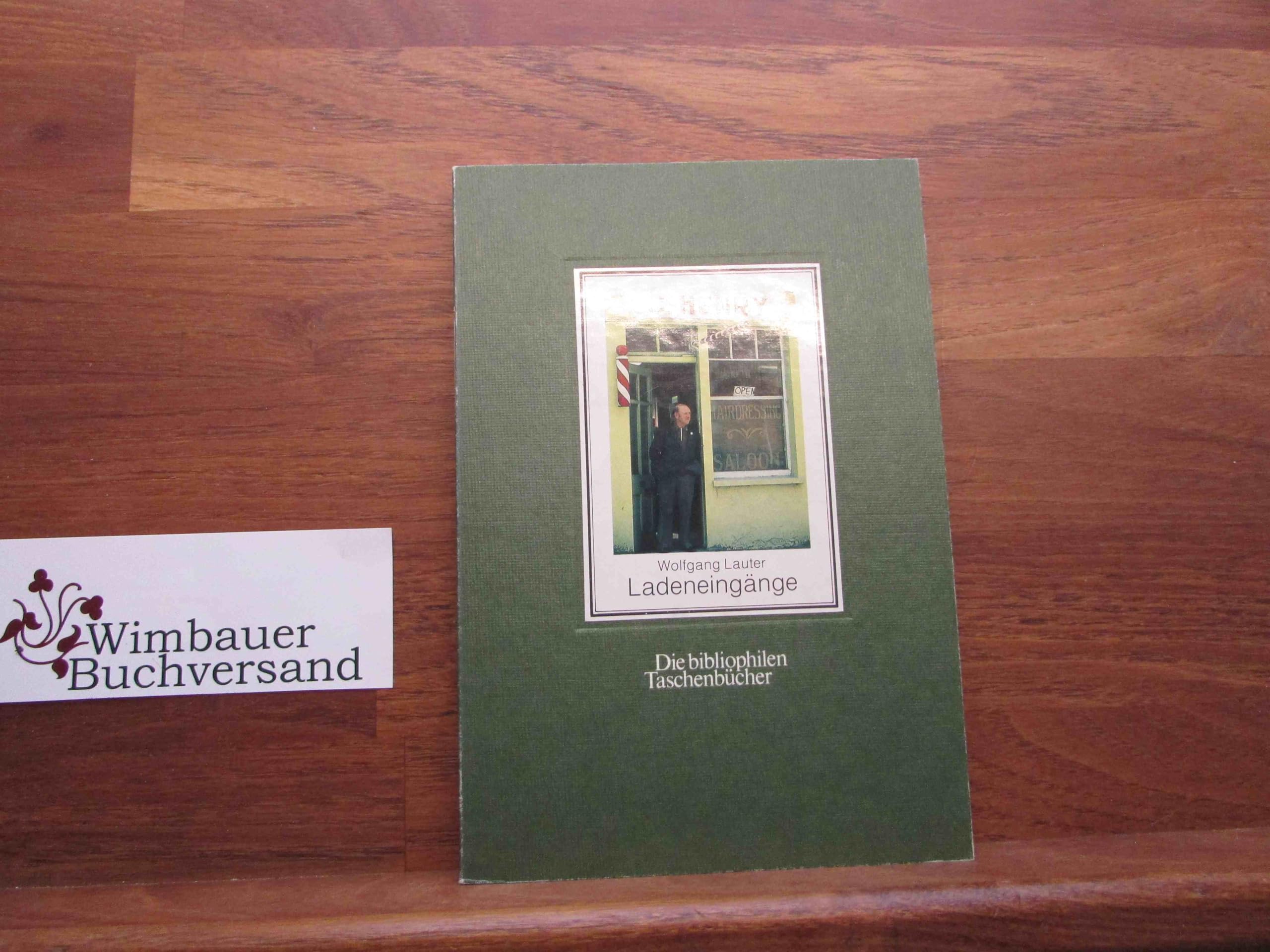 Ladeneingänge. Business, Finance & Career