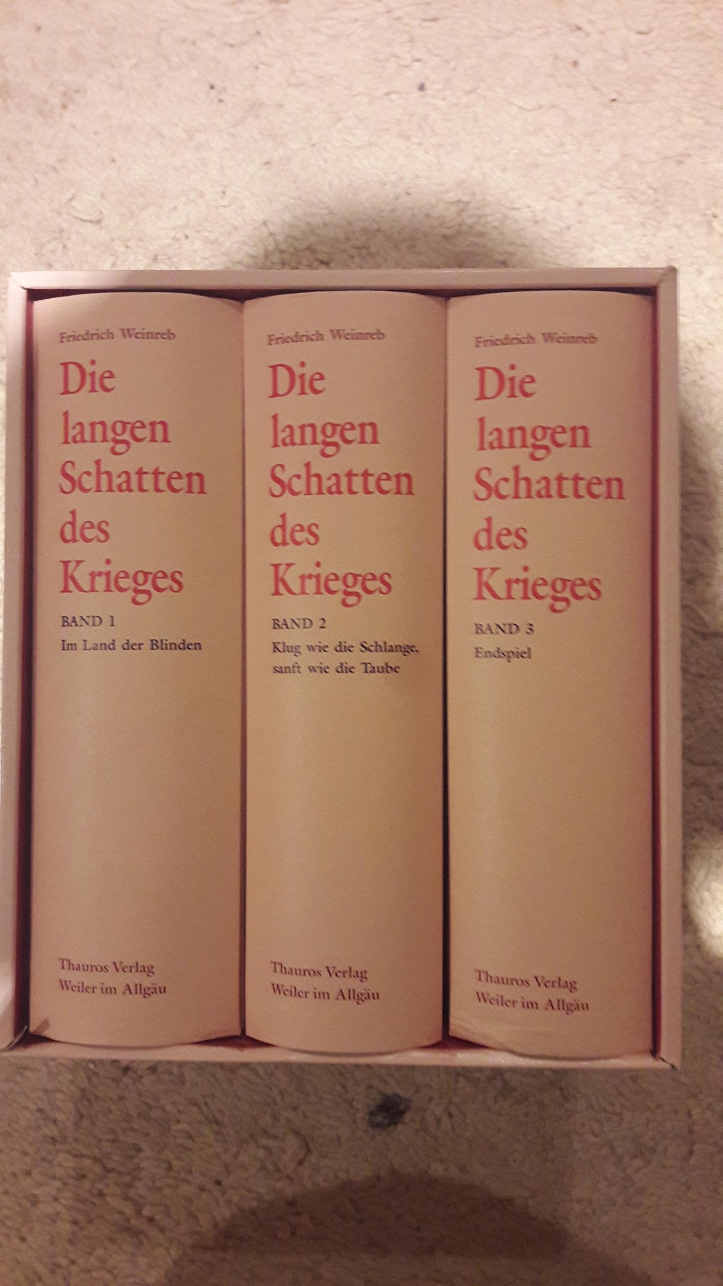 Die langen Schatten des Krieges. Band 1: Im Land der Blinden. Band 2: Klug wie die Schlange, sanft wie die Taube. Band 3: Endspiel Books