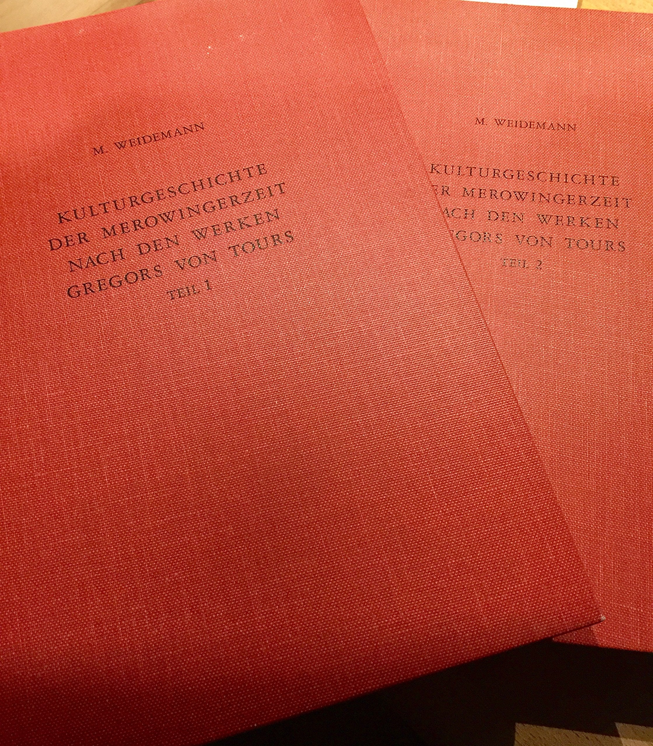 Kulturgeschichte der Merowingerzeit nach den Werken Gregors von Tours (Monographien des Römisch-Germanischen Zentralmuseums) Books