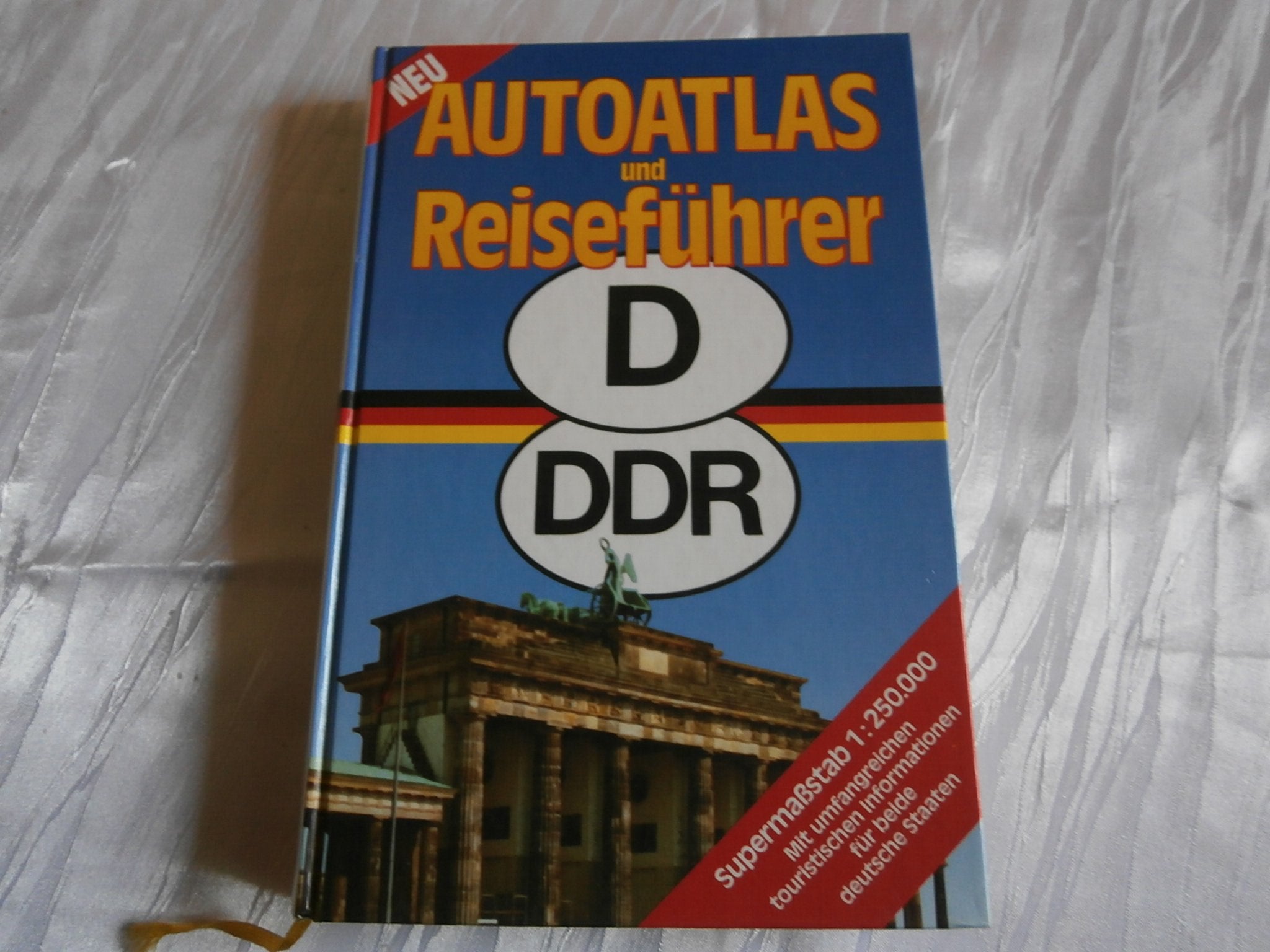 Autoatlas und Reiseführer Bundesrepublik Deutschland und Deutsche Demokratische Republik Books