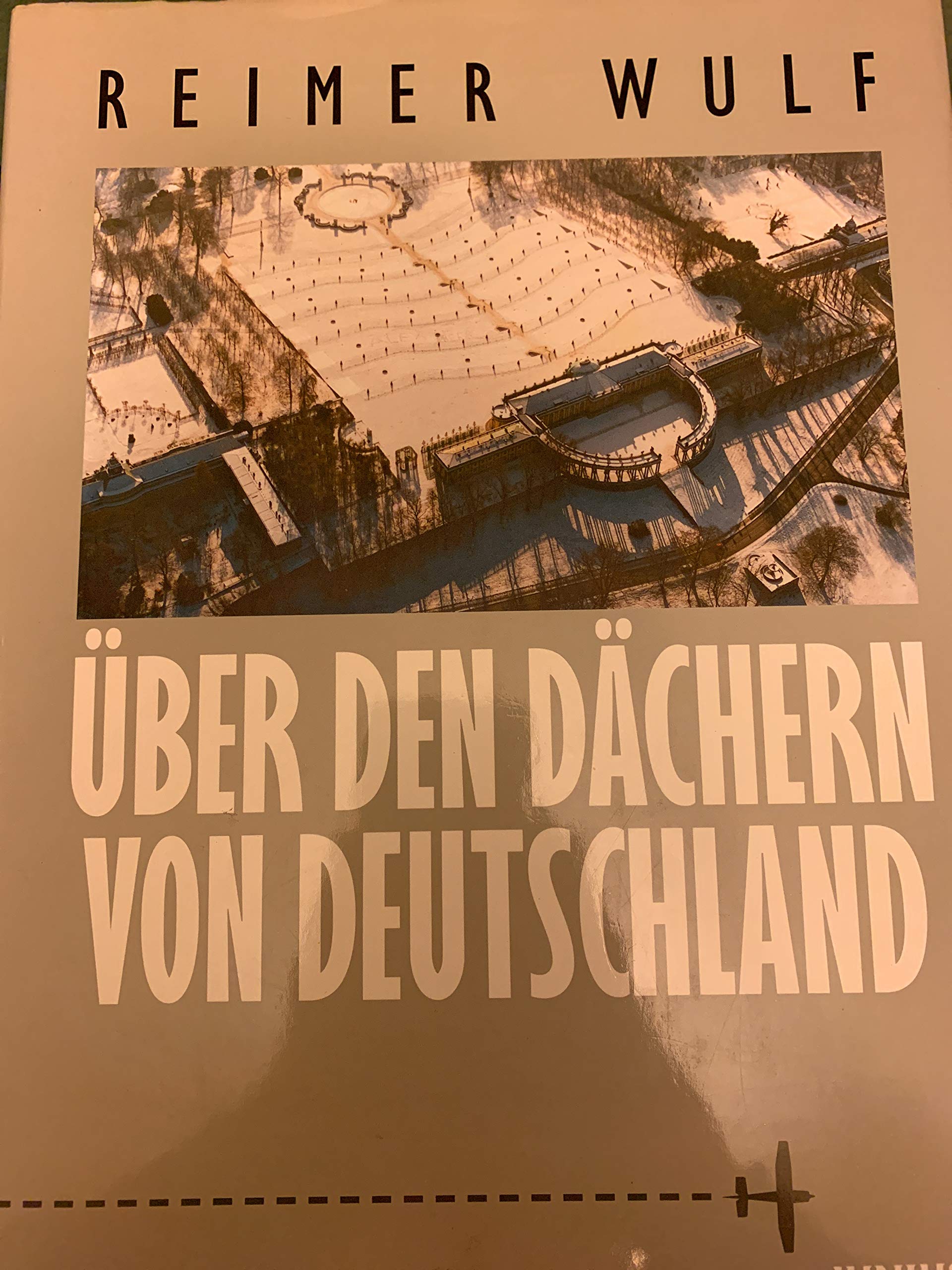 Über den Dächern von Deutschland Travel Books