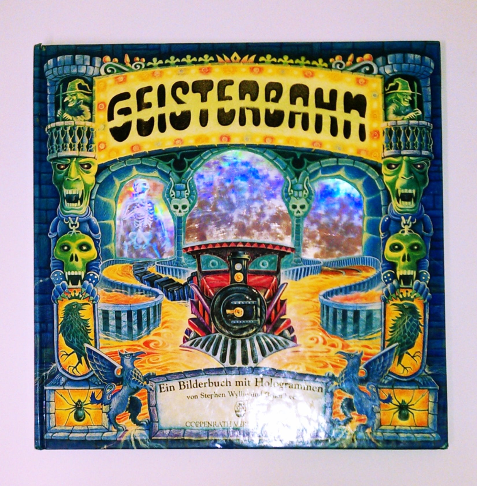 Geisterbahn. Ein Bilderbuch mit Hologrammen Computer Science