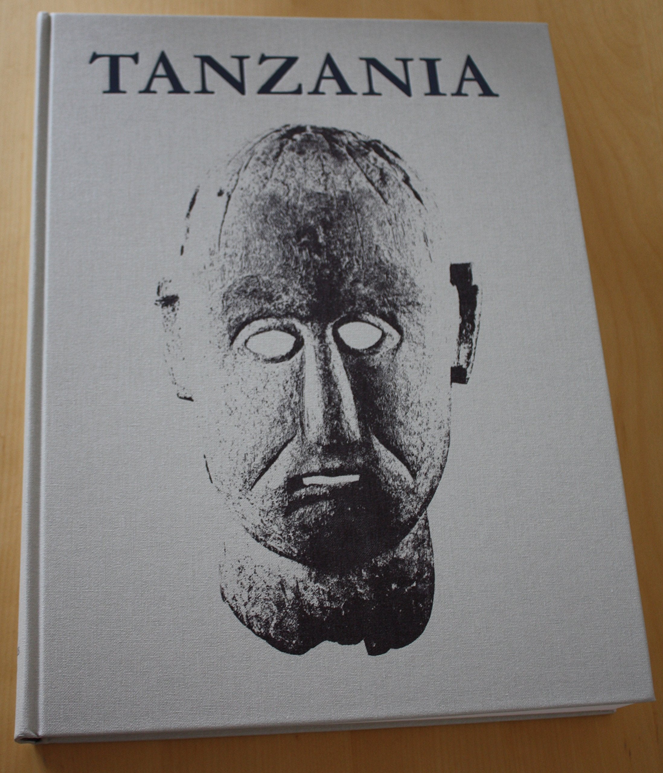 Tanzania. Meisterwerk afrikanischer Skulptur. Sanaa za Mabingwa wa Kiafrika Film, Art & Culture
