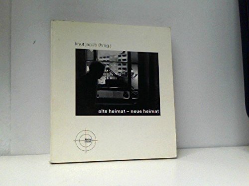 Alte Heimat, Neue Heimat: Ein Photoessay z. Karlsruher Altstadtsanierung. Unter Mitarb. v. Horst Heinicke u. Wolfgang Hartmann. Mit Texten v. Hans-Peter Martin u. Rainer Beck Architecture