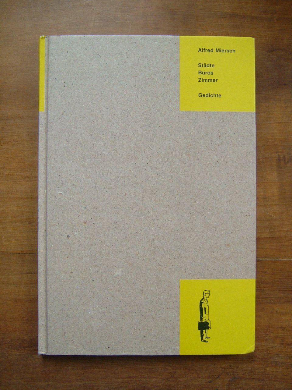 Städte, Büros, Zimmer: Gedichte Poetry