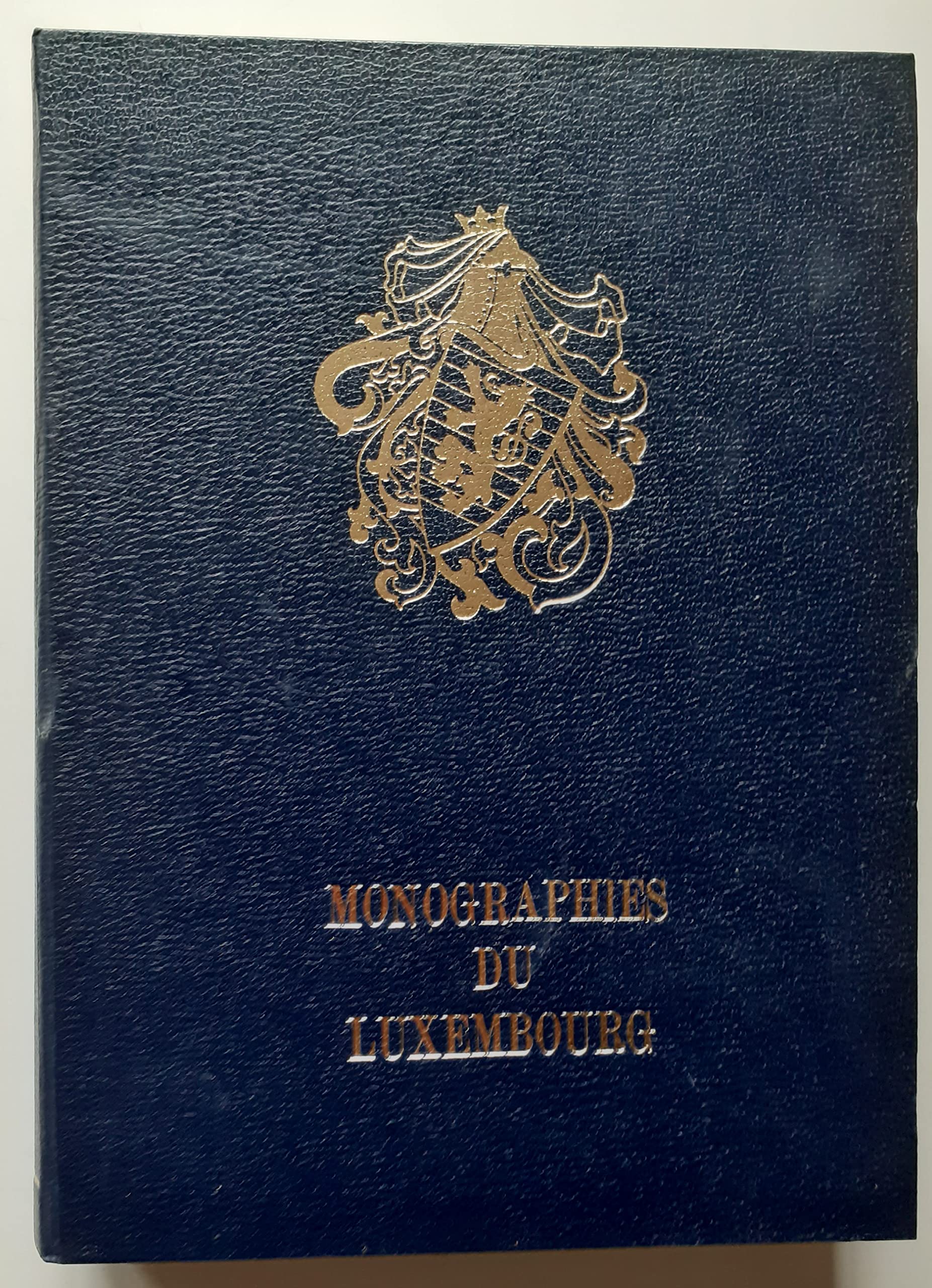 Vianden - Mittelalterliche Stadt: Luxemburg-Monographie Politics & History