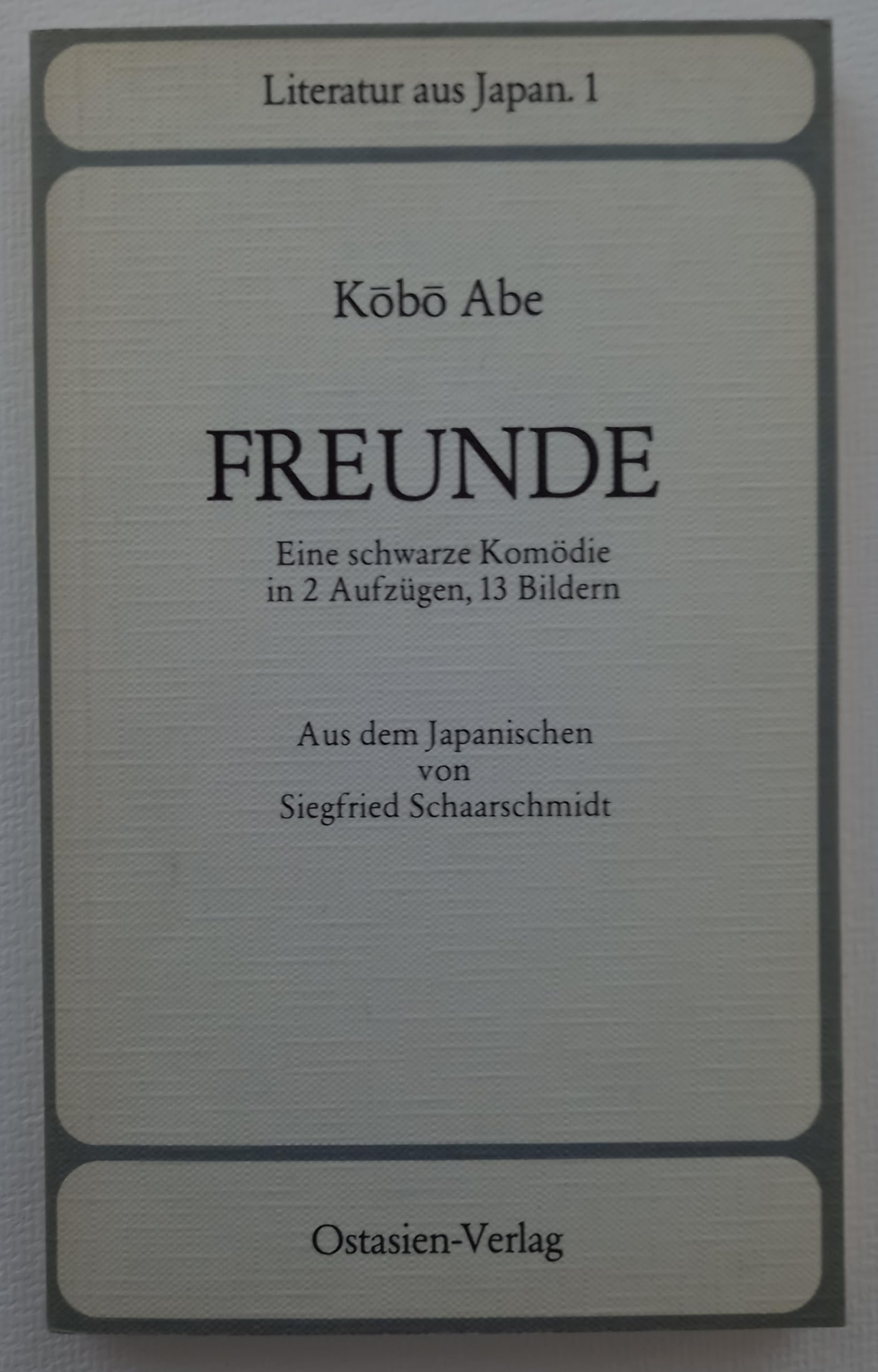 Freunde. Eine schwarze Komödie in 2 Aufzügen, 13 Bildern Books