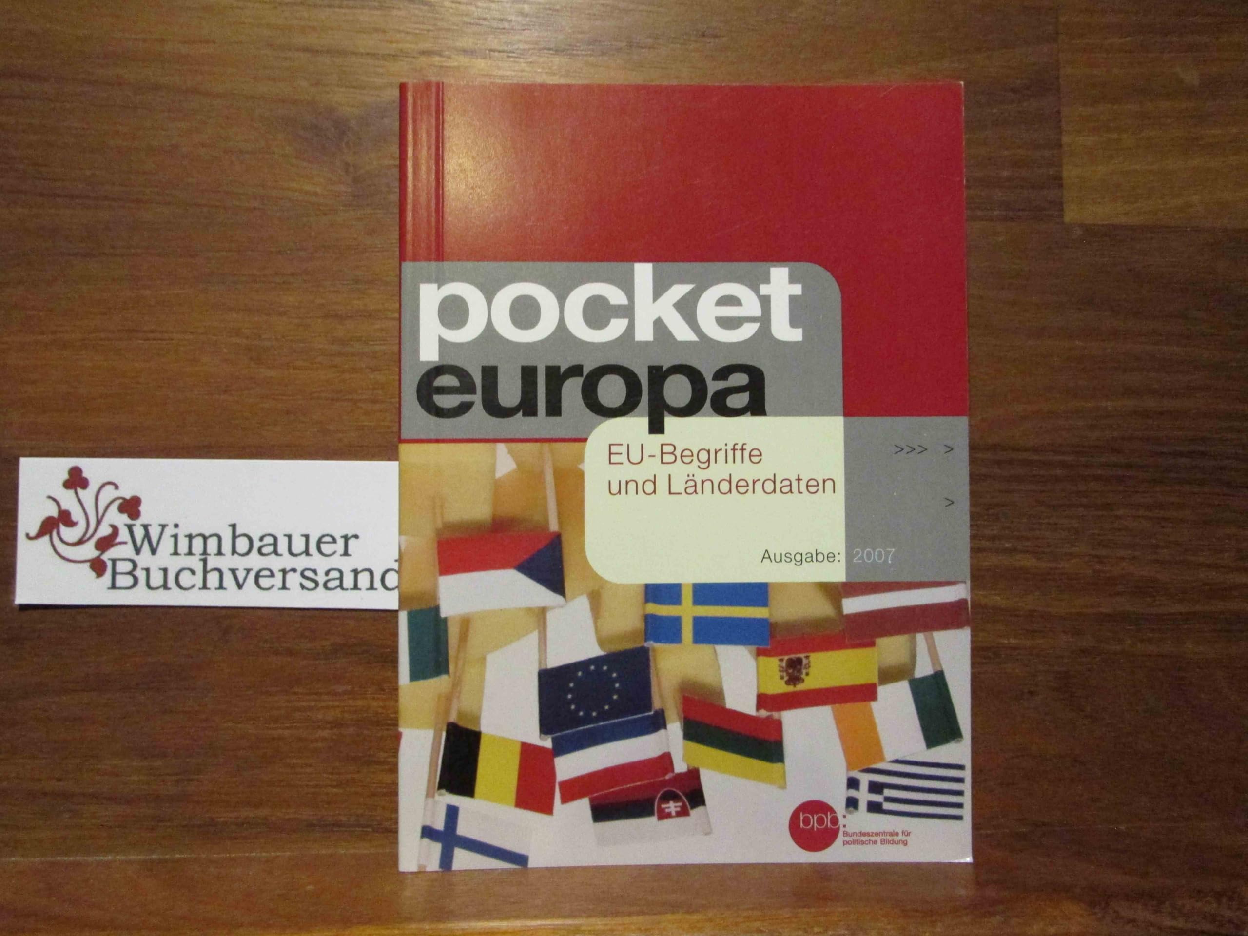 pocket europa. EU-Begriffe und Länderdaten Books