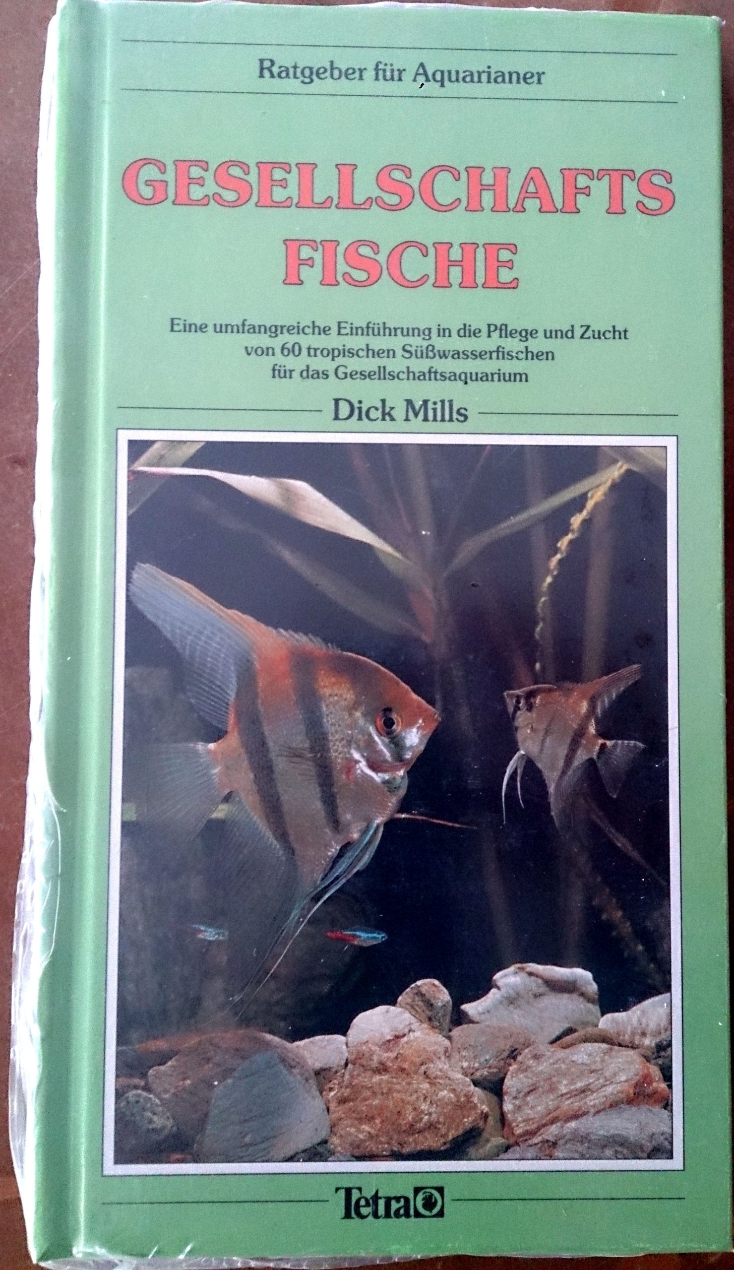 Gesellschaftsfische. Umfassende Information über Haltung und Zucht dieser Fischarten Books
