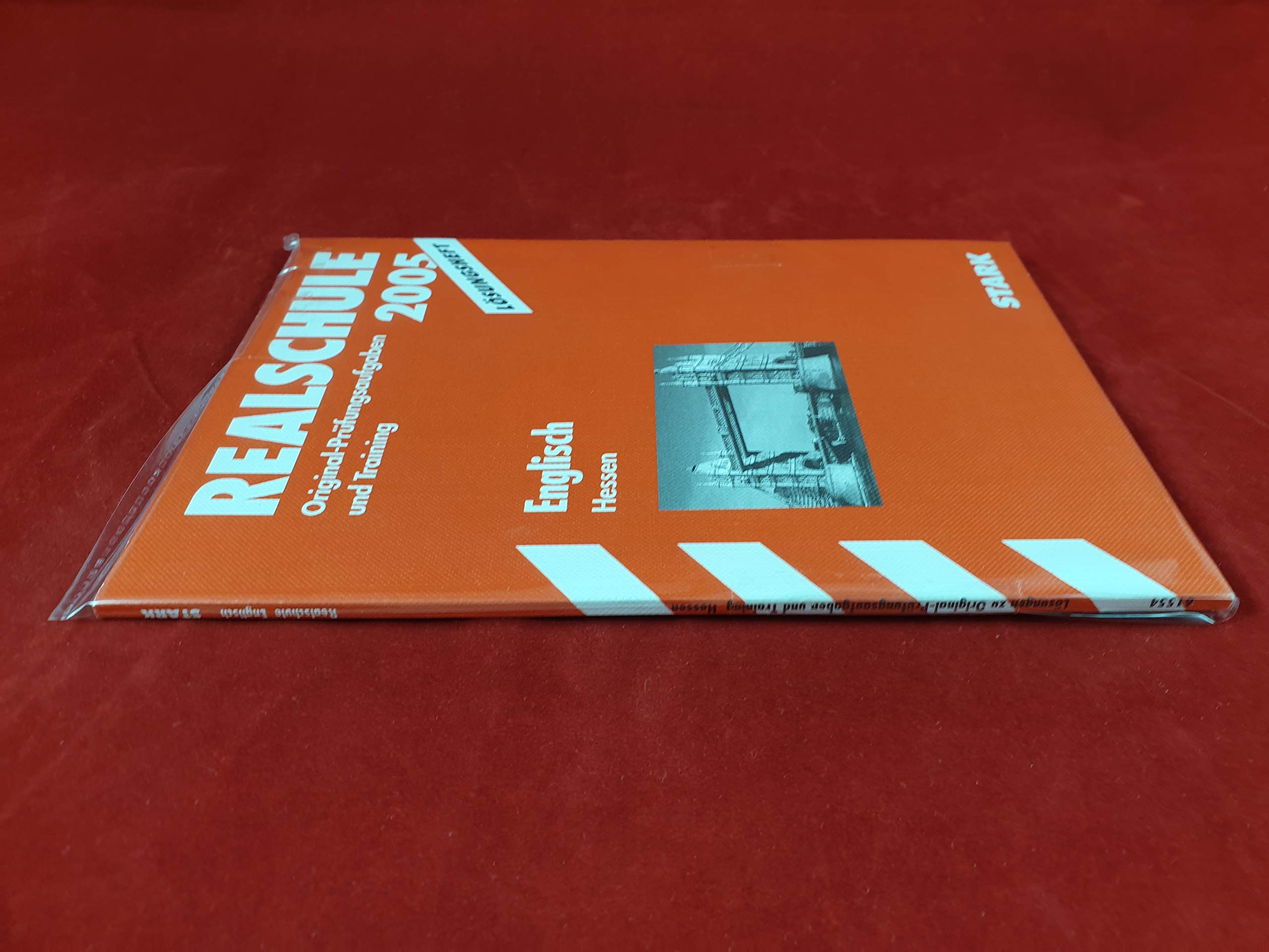 Abschluss-Prüfungsaufgaben Realschule Hessen. Lösungen Englisch 2012 Study Guides Books