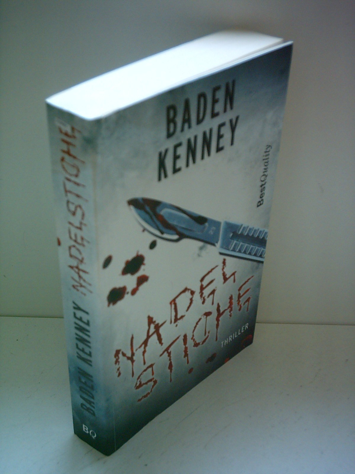 Nadelstiche: Roman Action & Adventure