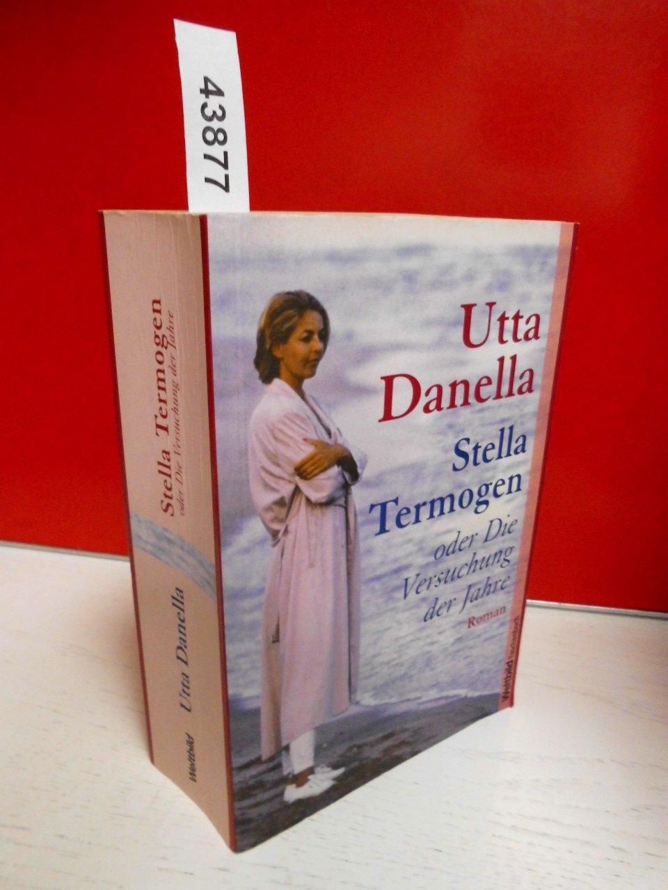 Stella Termogen Contemporary literature Books