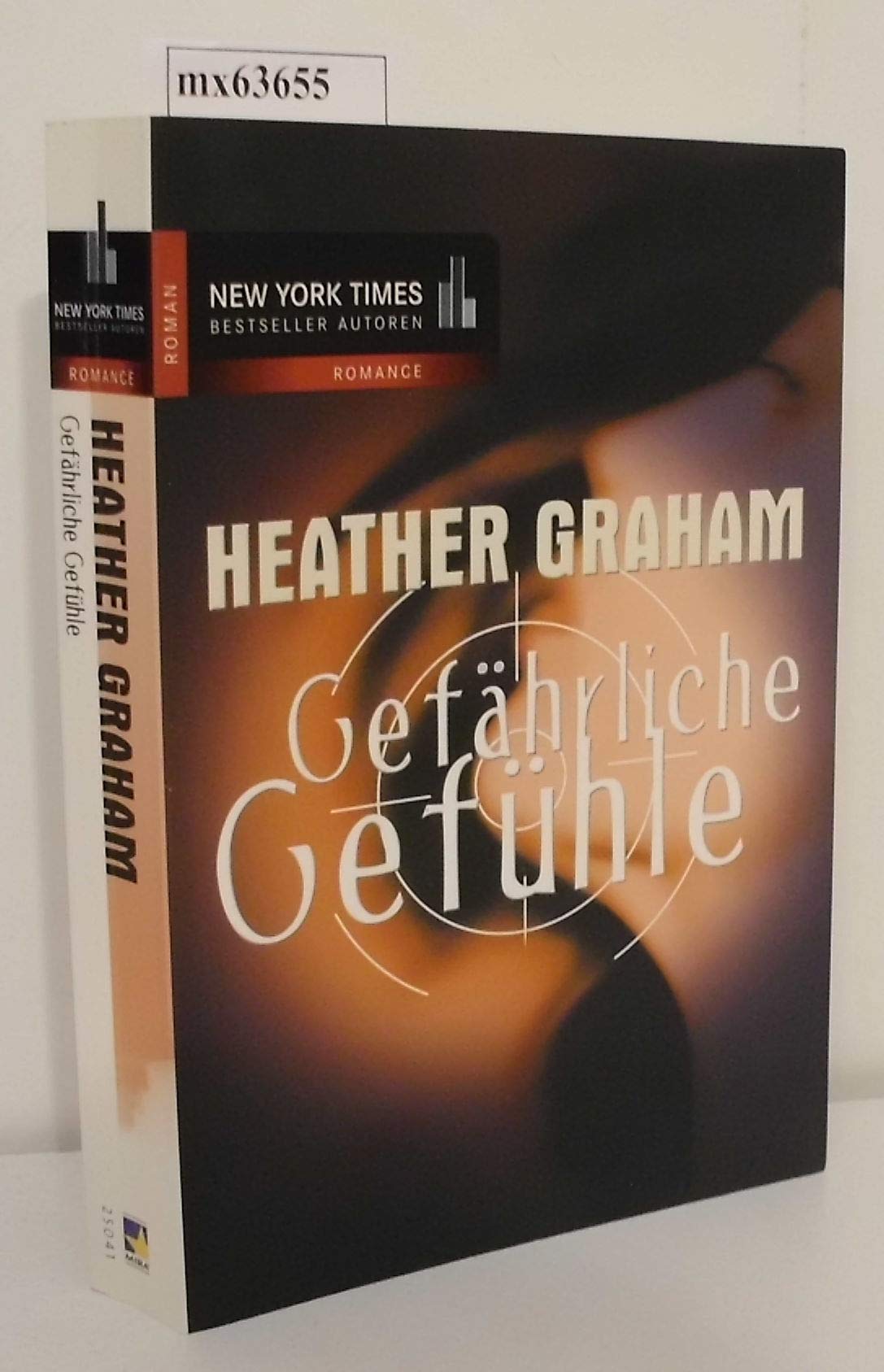 Gefährliche Gefühle: Wer ist Michael Adams? /Flucht ins Glück: Liebesroman Books