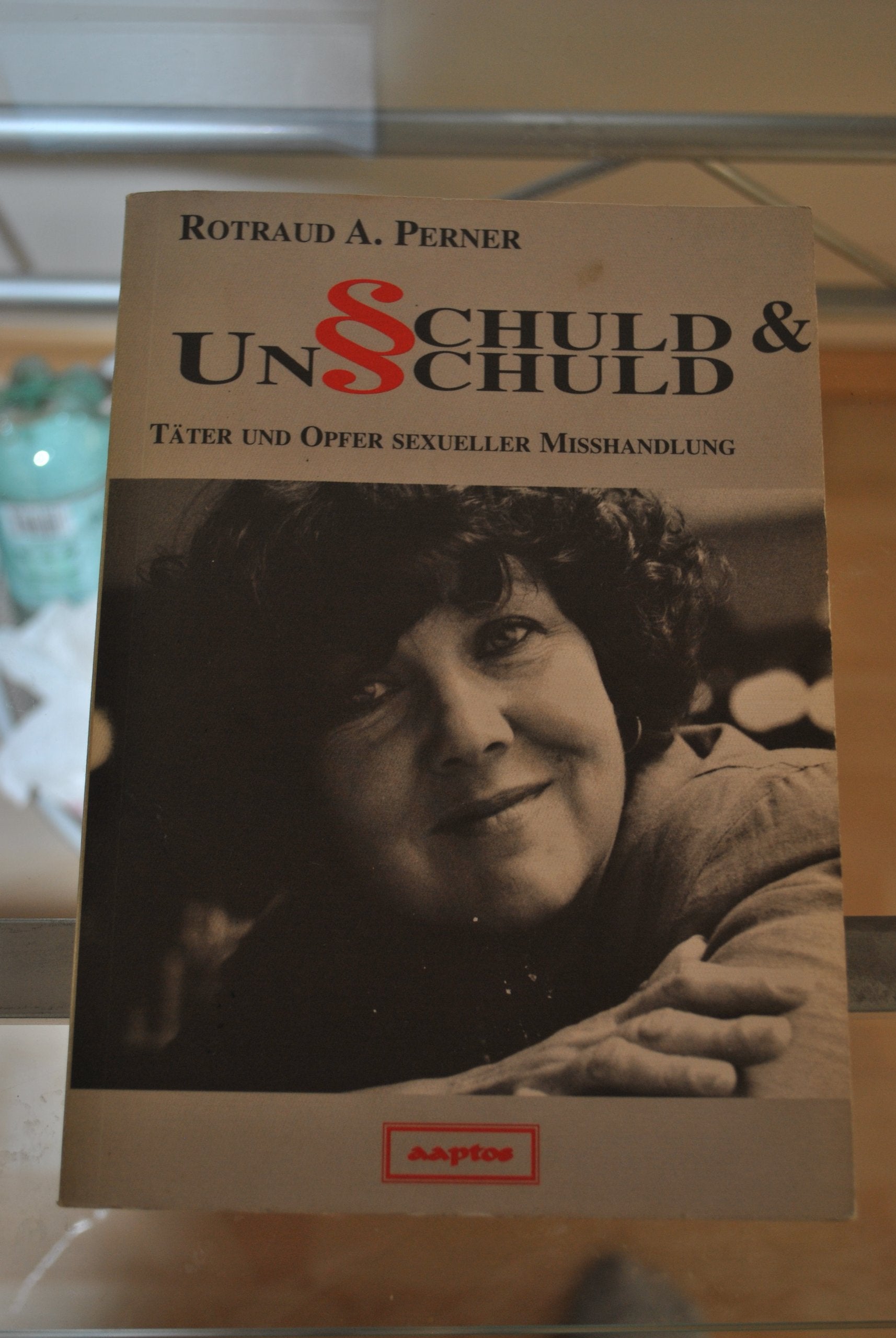 Schuld & Unschuld: Täter und Opfer sexueller Misshandlung Books