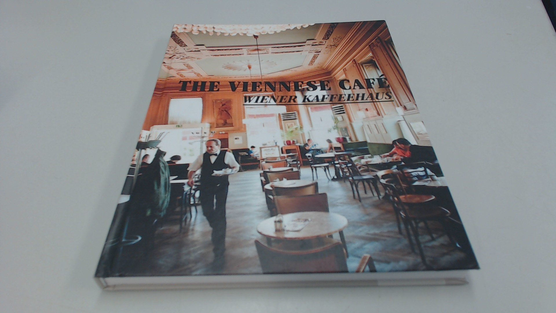 THE VIENNESE CAFE. Wiener Kaffeehaus Books