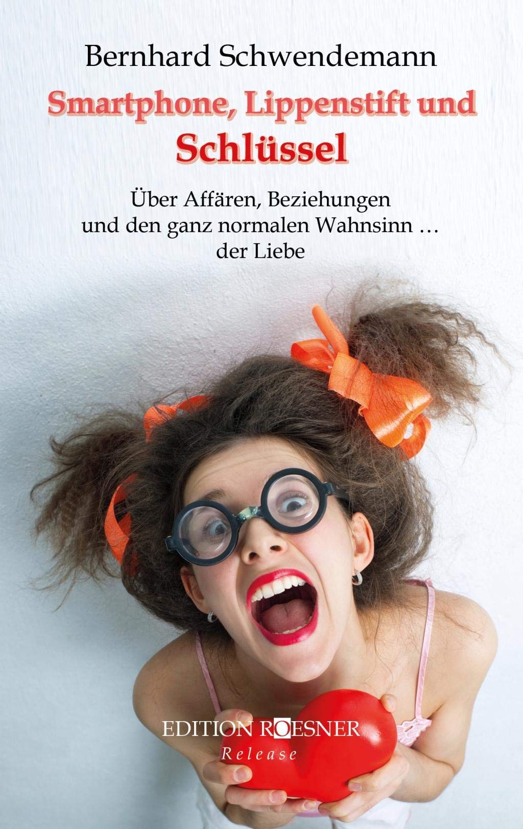 Smartphone, Lippenstift und Schlüssel Books