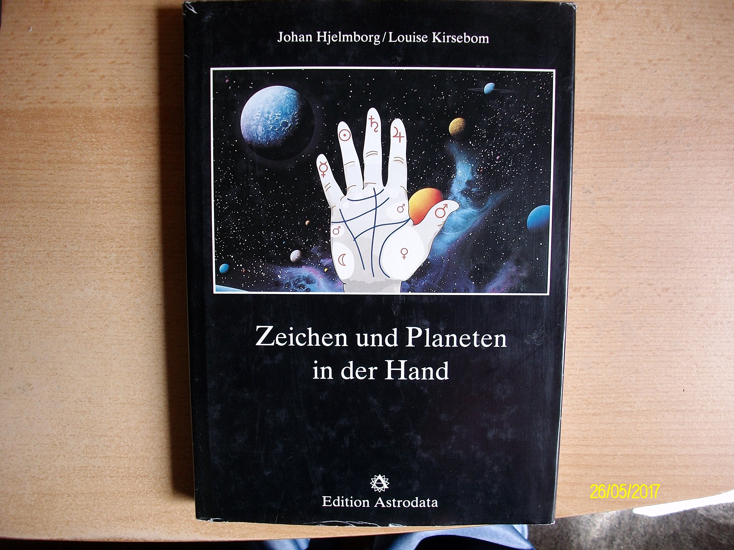 Zeichen und Planeten in der Hand Religion & Esotericism