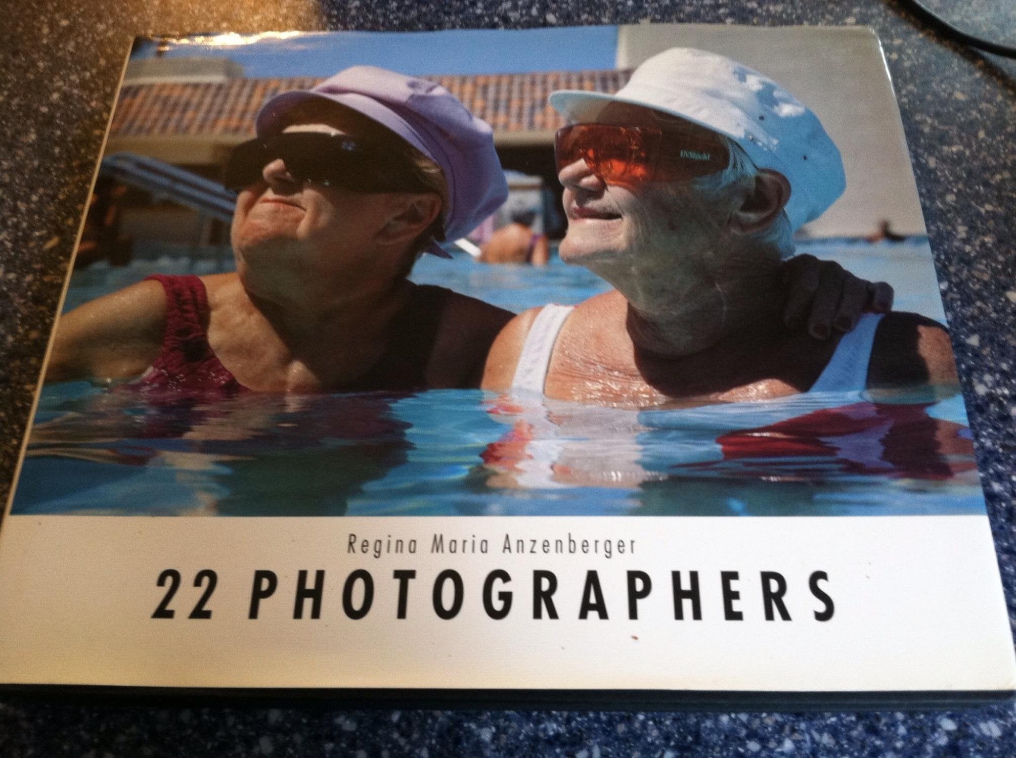 22 Photographers: Presents 20 Photographs Travel