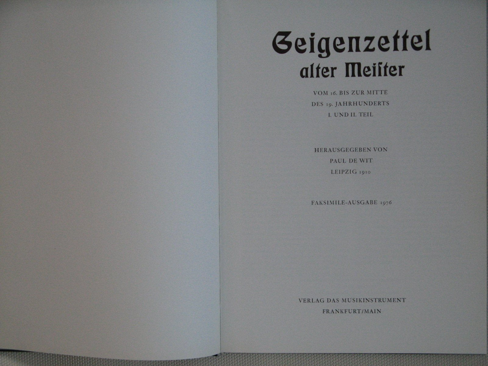 Geigenzettel alter Meister: Vom 16. bis zur Mitte des 19. Jahrhunderts (Fachbuchreihe Das Musikinstrument) Arts & Music