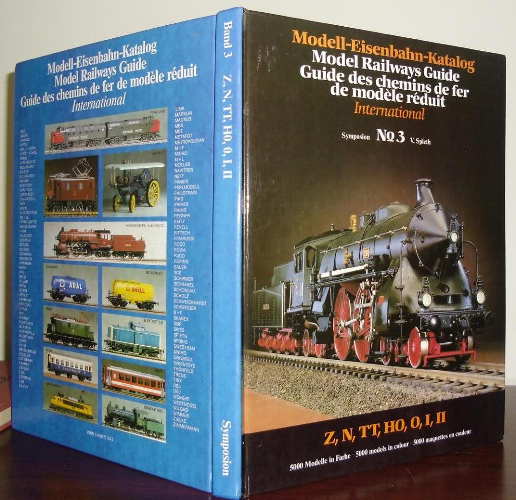 Modell-Eisenbahn-Katalog. Band 3: Z, N, TT, HO, O, I, II. Model Railways Guide. Guide des chemins de fer de modele reduit. International. 5000 Modelle in Farbe. 5000 models in colour. 5000 maquettes en couleur. Books