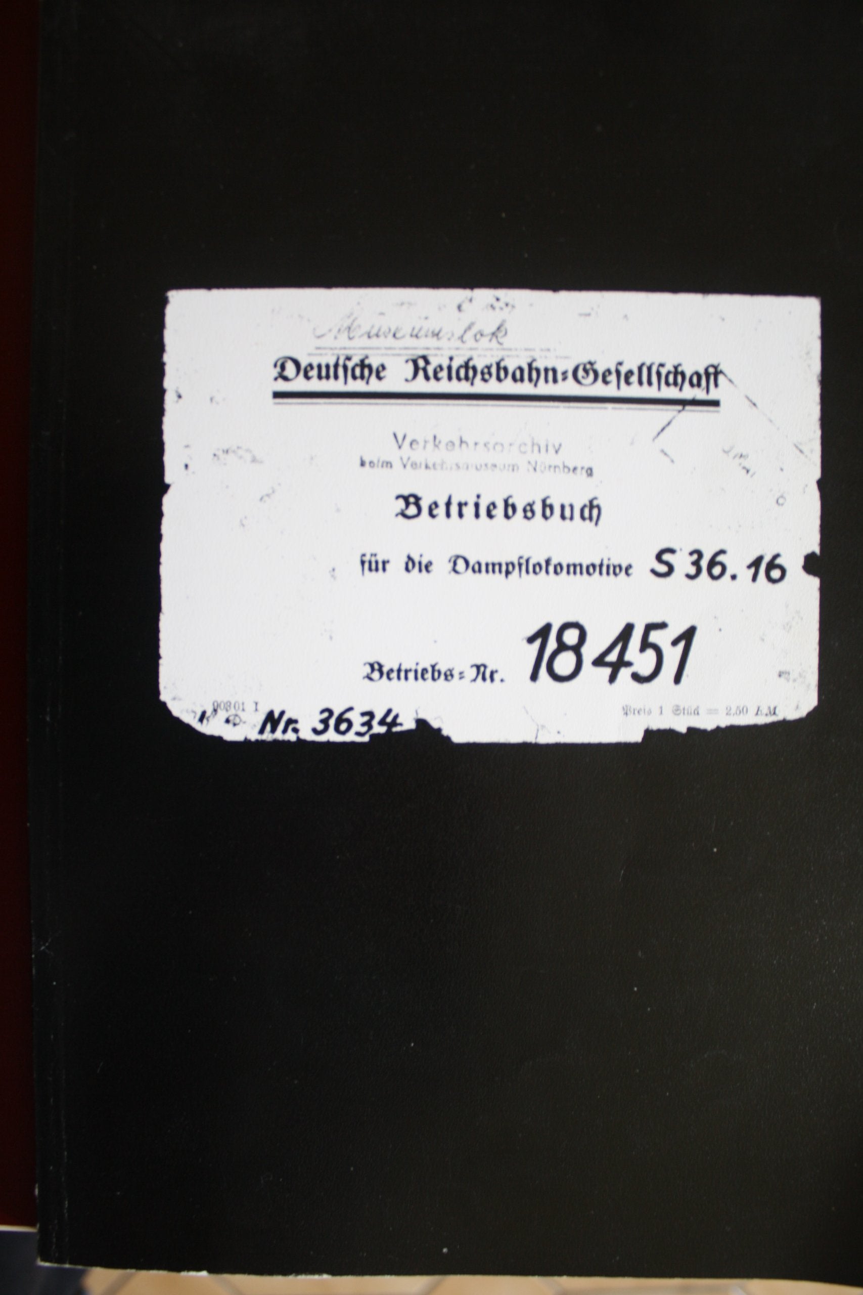Betriebsbuch der Dampflokomotive 18451 book