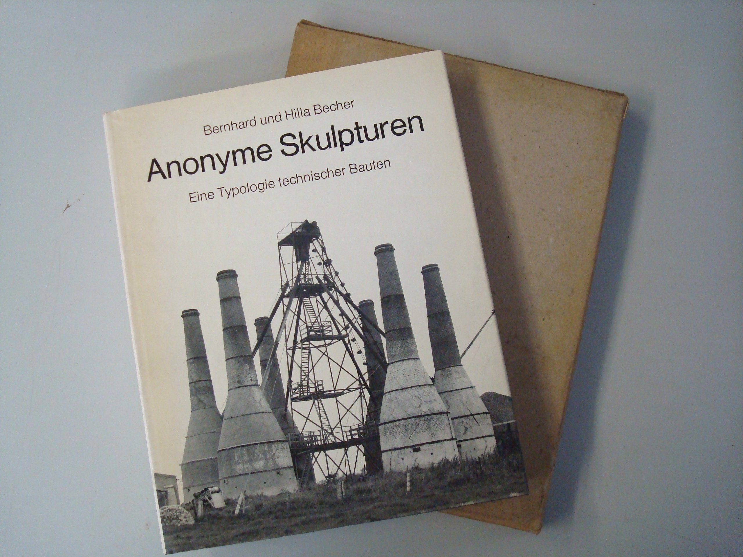 Anonyme Skulpturen : eine Typologie technischer Bauten. Photography