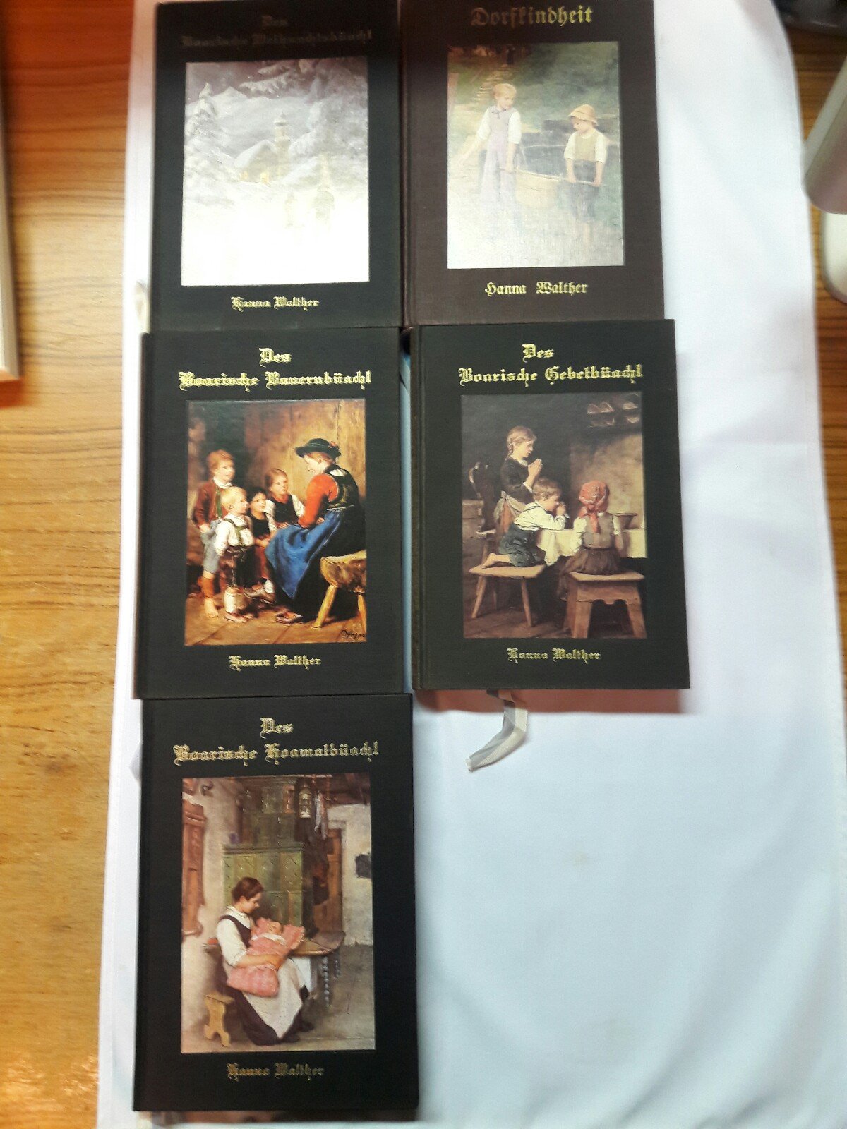 Des Boarische Hoamatbüachl Books