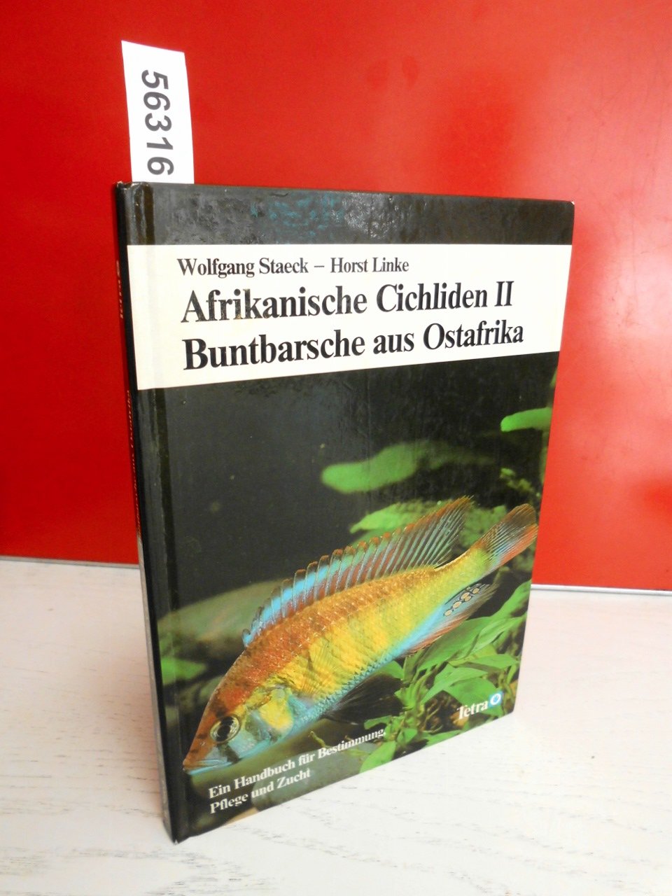 Afrikanische Cichliden II - Buntbarsche aus Ostafrika. Ein Handbuch für Bestimmung, Pflege und Zucht Books