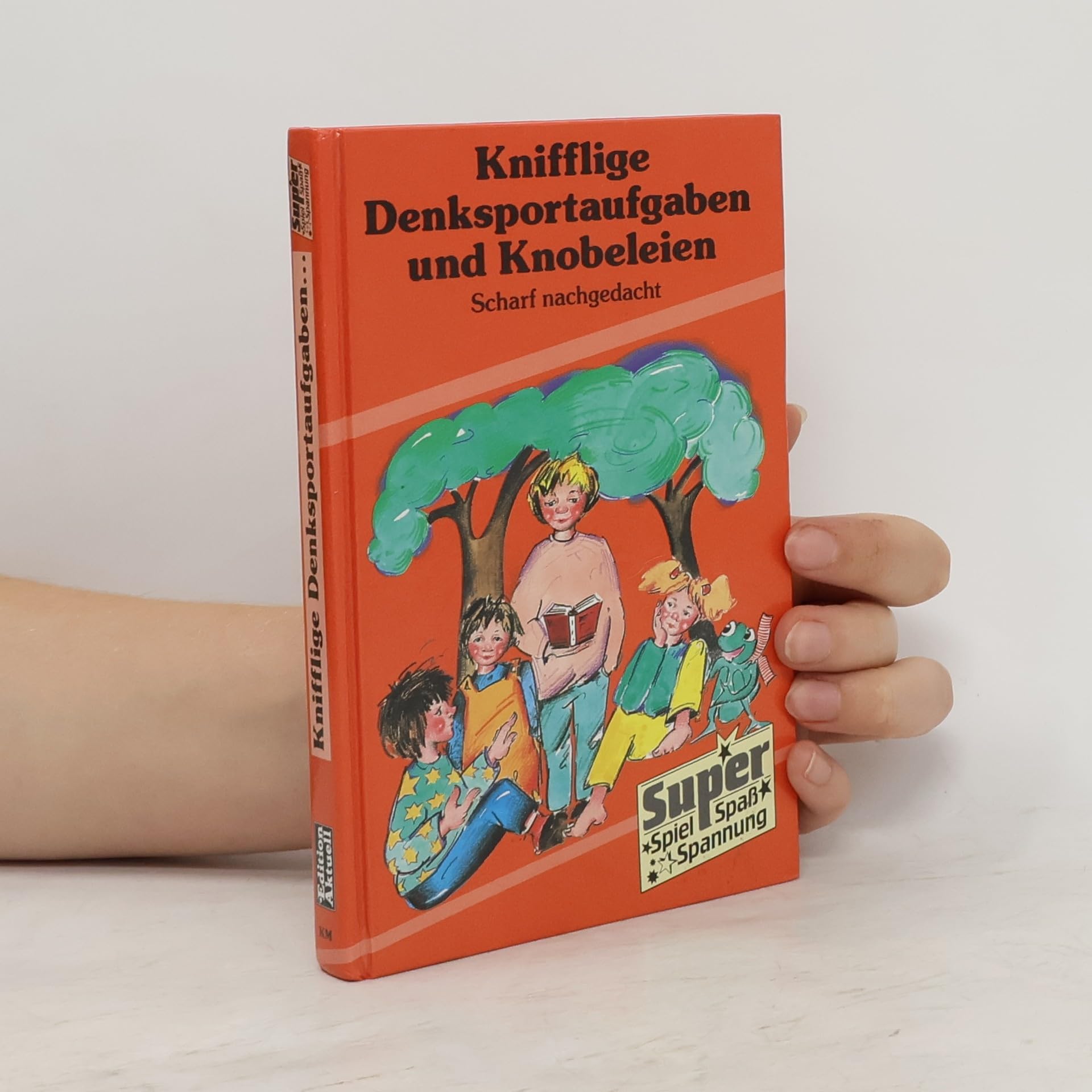 Knifflige Denksportaufgaben und Knobeleien : scharf nachgedacht. Contemporary literature