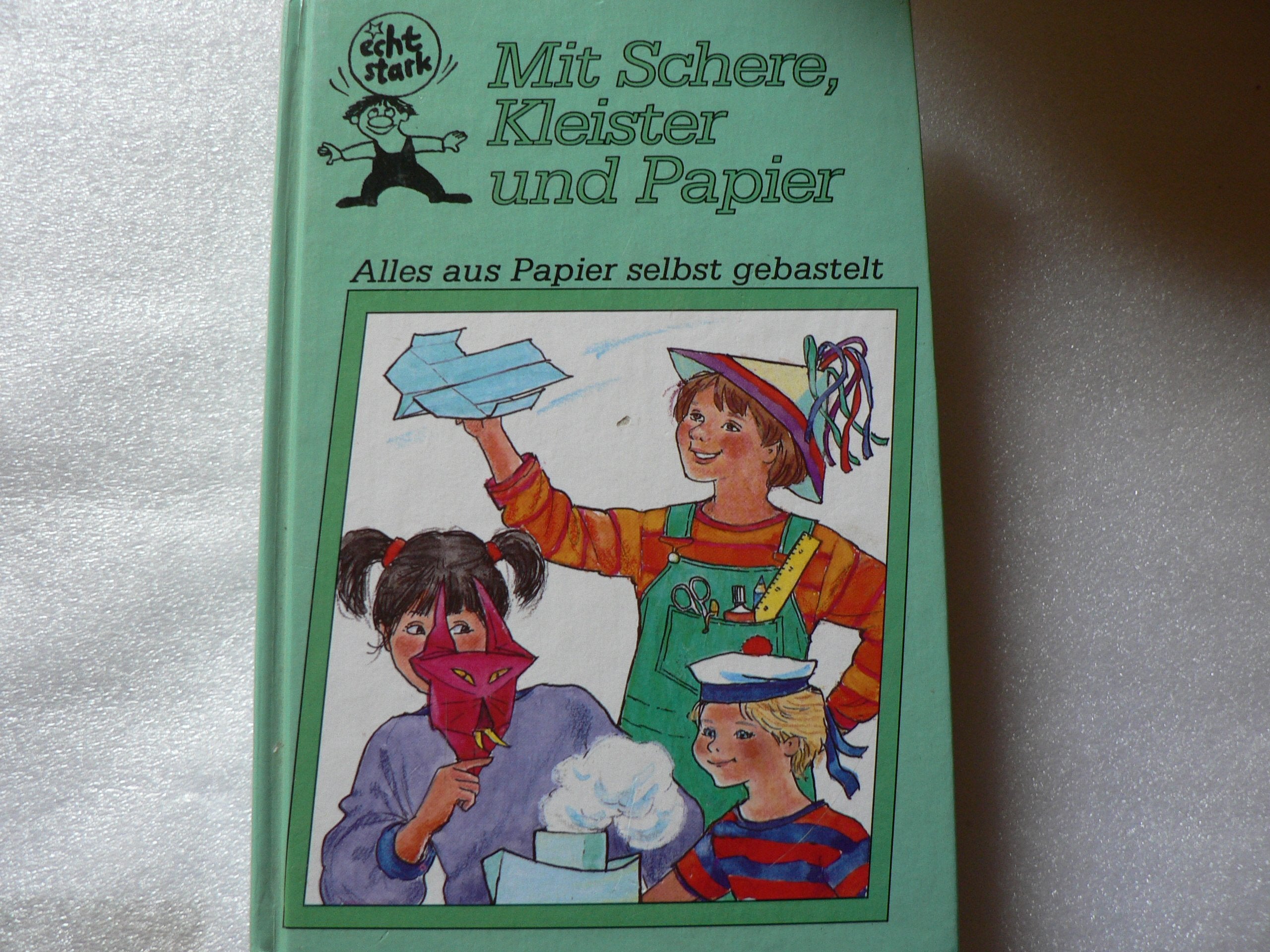 Mit Schere, Kleister und Papier - Gebundene Books