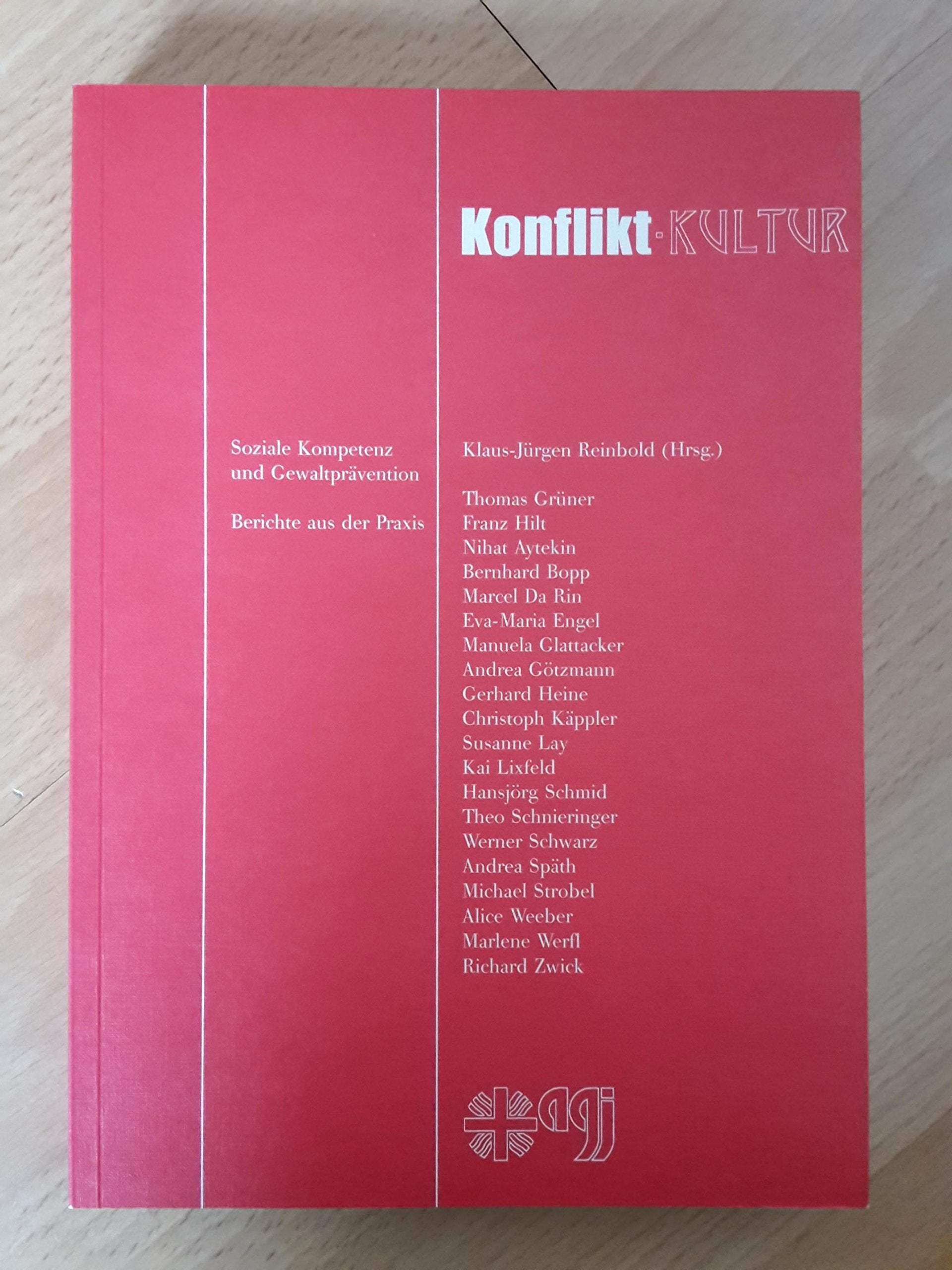 Konflikt-Kultur: Soziale Kompetenz und Gewaltprävention. Berichte aus der Praxis (Schriftenreihe der Arbeitsgemeinschaft für Gefährdetenhilfe und ... (AGJ): Umfragen - Ergebnisse - Konzeptionen) Parents & Children