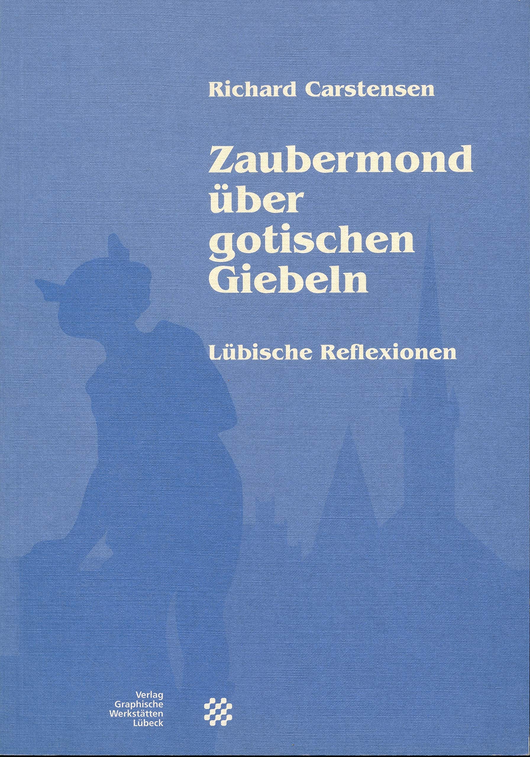 Zaubermond über gotischen Giebeln Leisure, Home & Garden