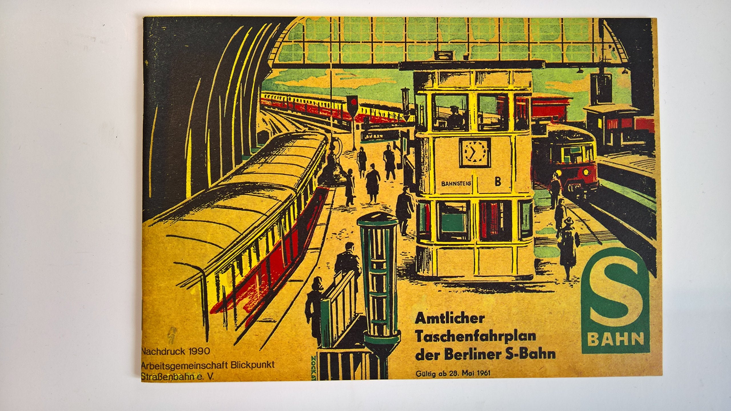 Amtlicher Taschenfahrplan der Berliner S-Bahn. Gültig ab 28. Mai 1961 Books