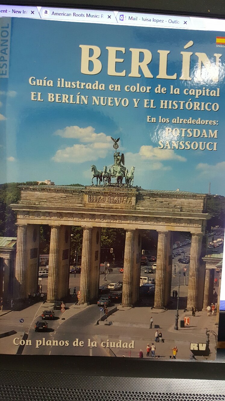 Guia a todo color Berlin (spanische Ausgabe). Descubra la Capital Alemana!: Contiene fotografias extraordinarias de la interesante metrólis, Hitos de ... planos de la ciudad y globales Leisure, Home & Garden