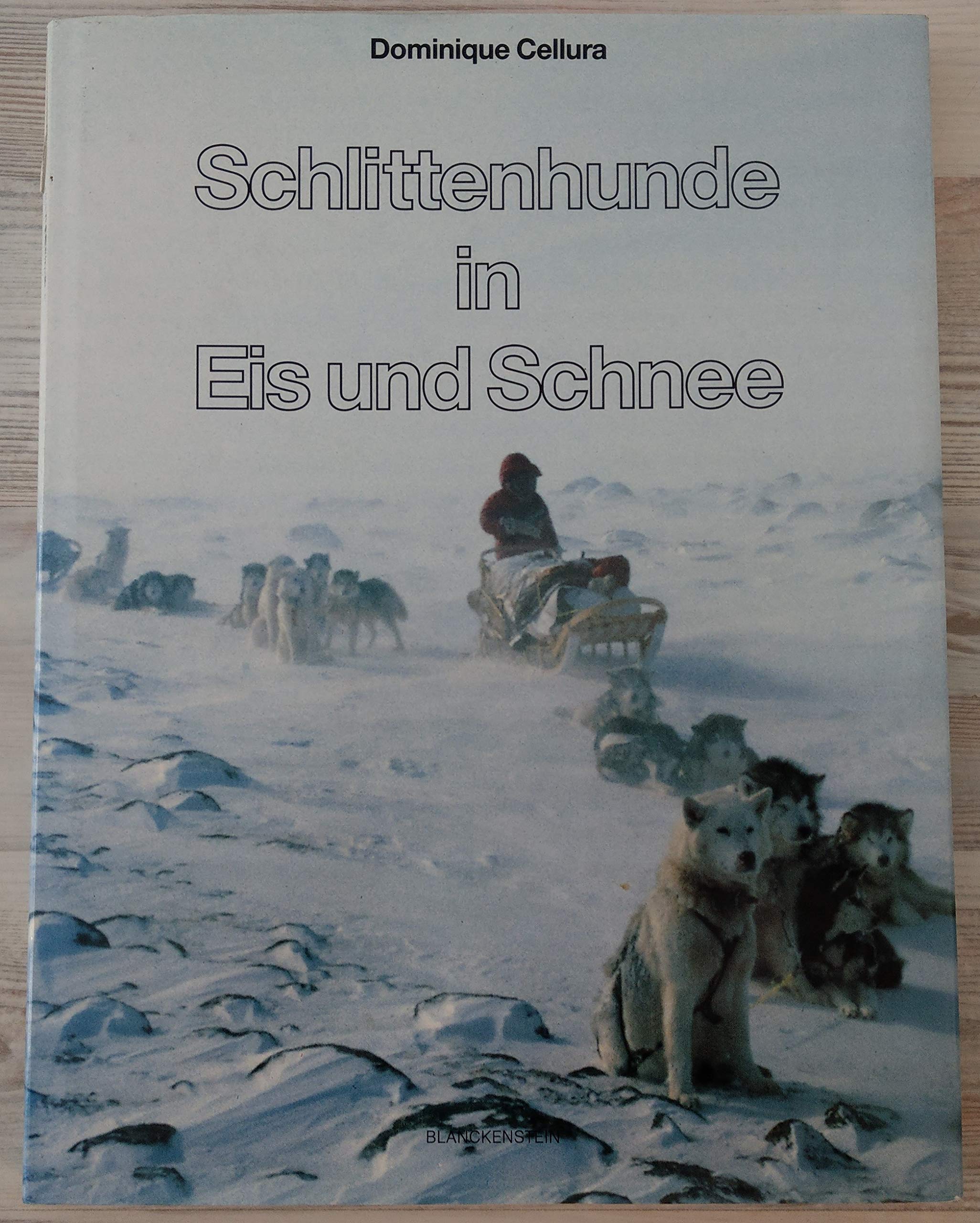 Schlittenhunde in Eis und Schnee Natural Sciences