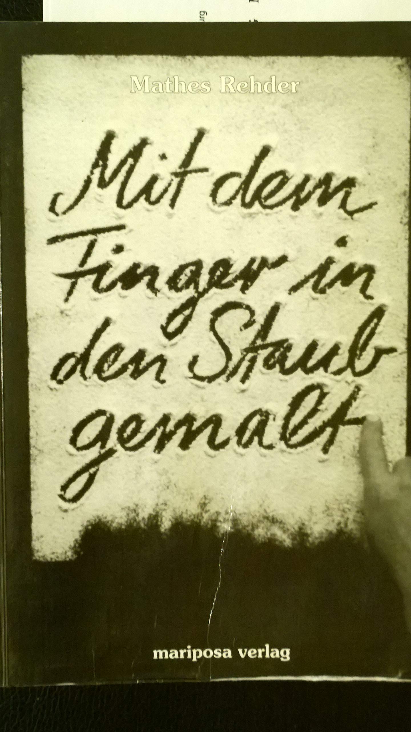 Mit dem Finger in den Staub gemalt Politics & Society