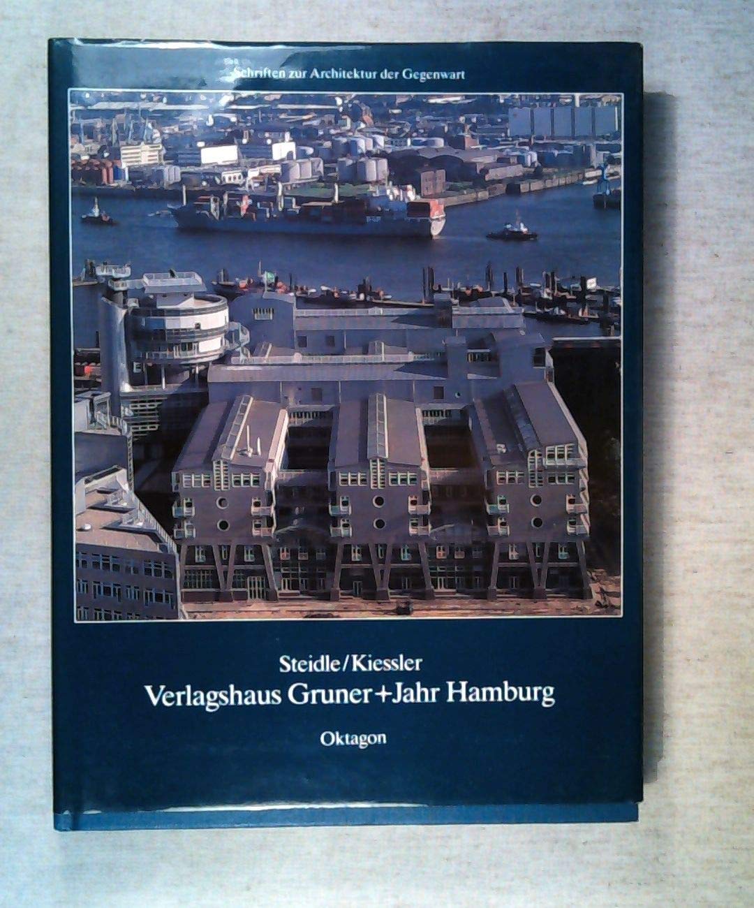 Verlagshaus Gruner u. Jahr, Hamburg. Text Deutsch / Englisch Architecture