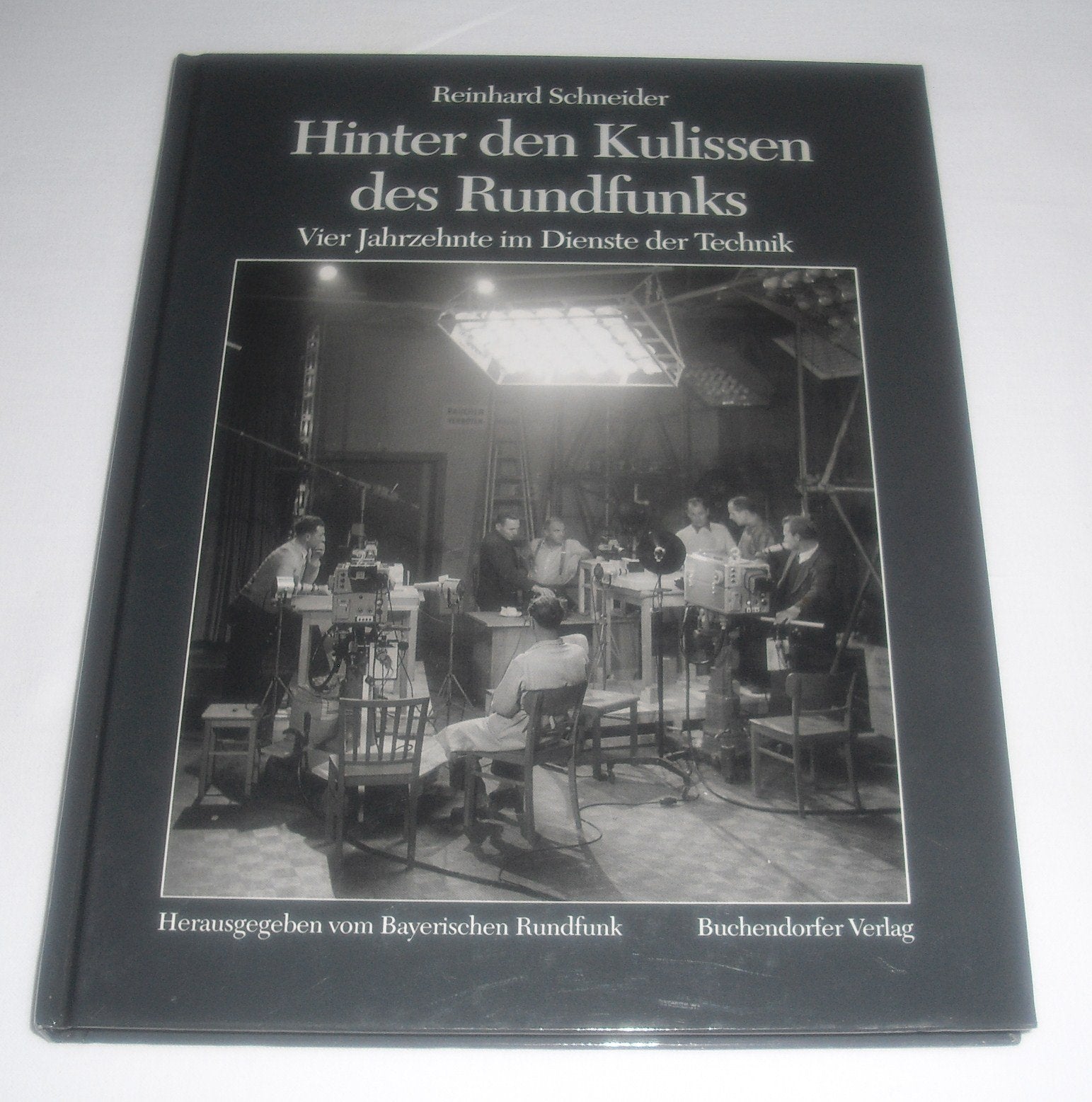 Hinter den Kulissen des Rundfunks Books