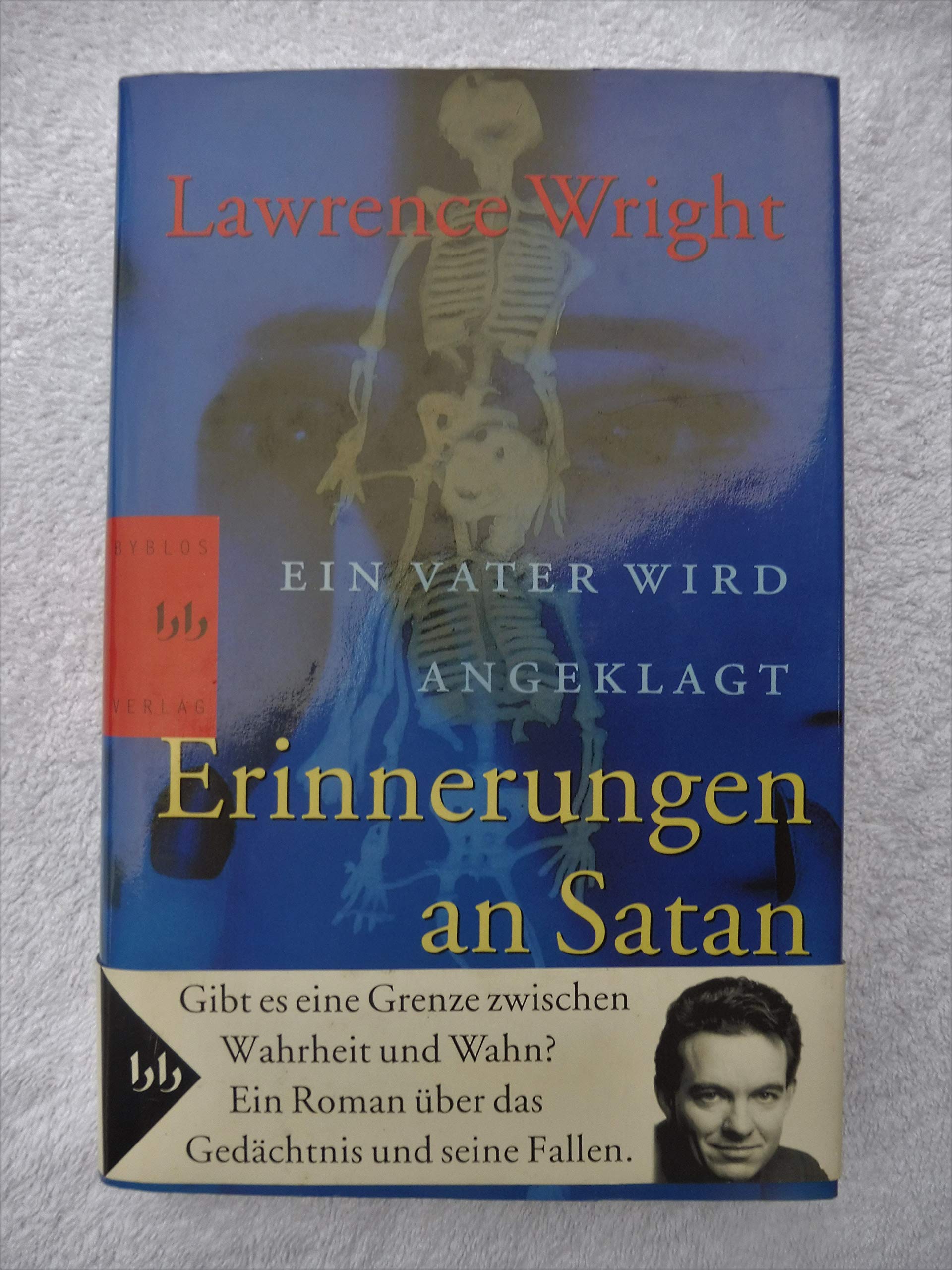 Erinnerungen an Satan: Ein Vater wird angeklagt Fiction Books