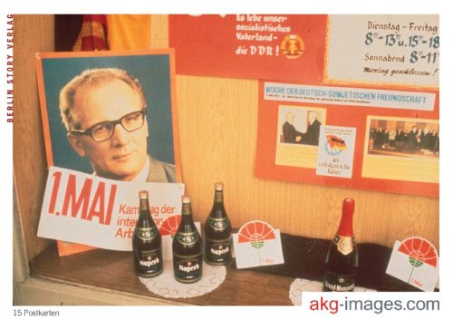 Die DDR: Postkartenbuch Photography Books