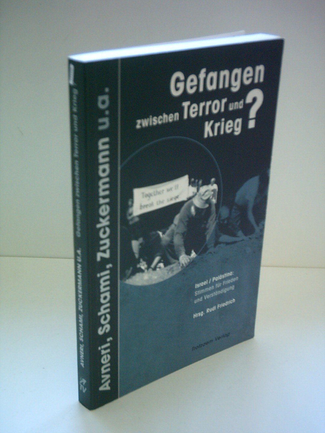 Gefangen zwischen Terror und Krieg? Politics & History